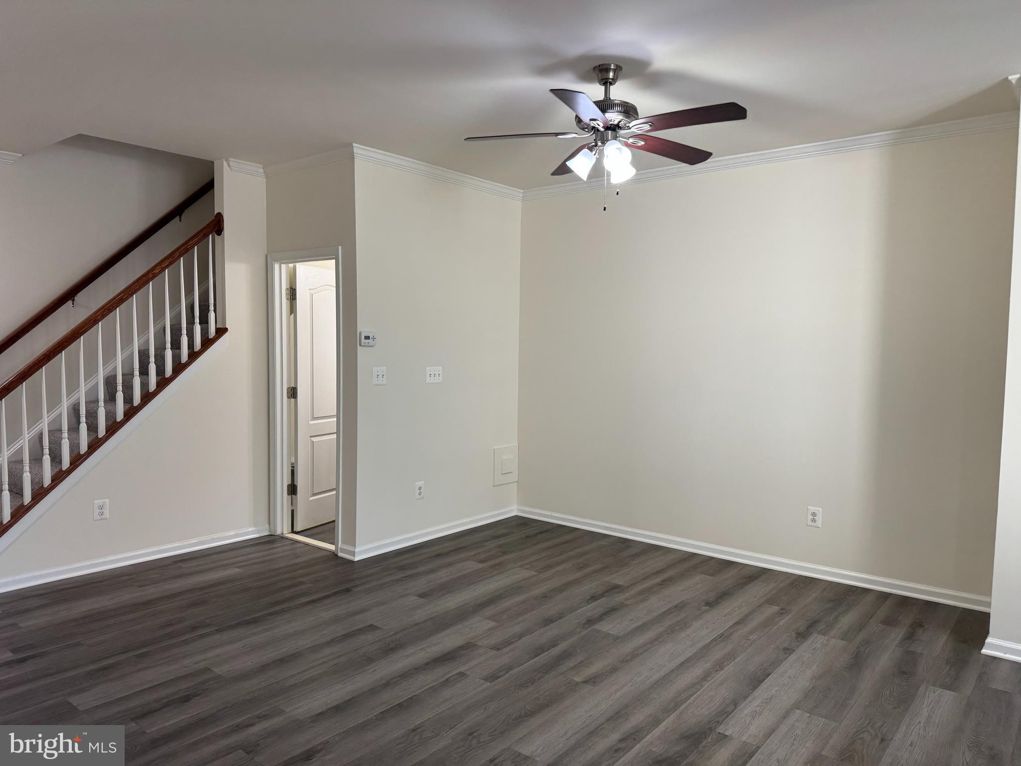 STONE RIDGE LANDBAY 5R - Residential