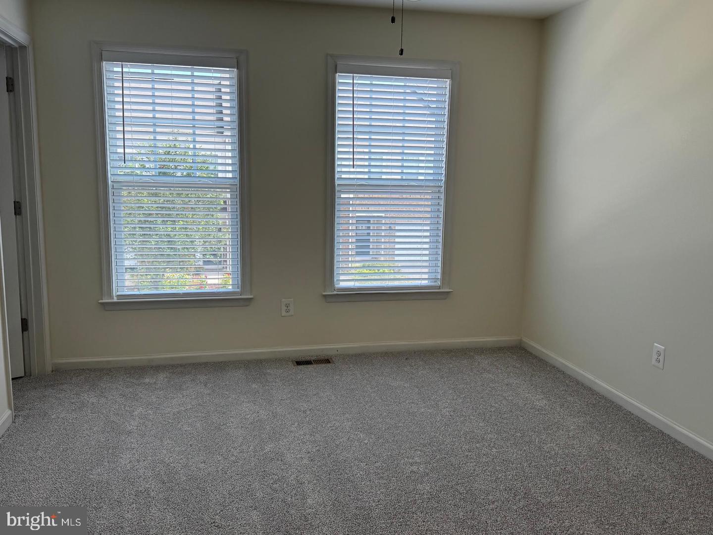 STONE RIDGE LANDBAY 5R - Residential