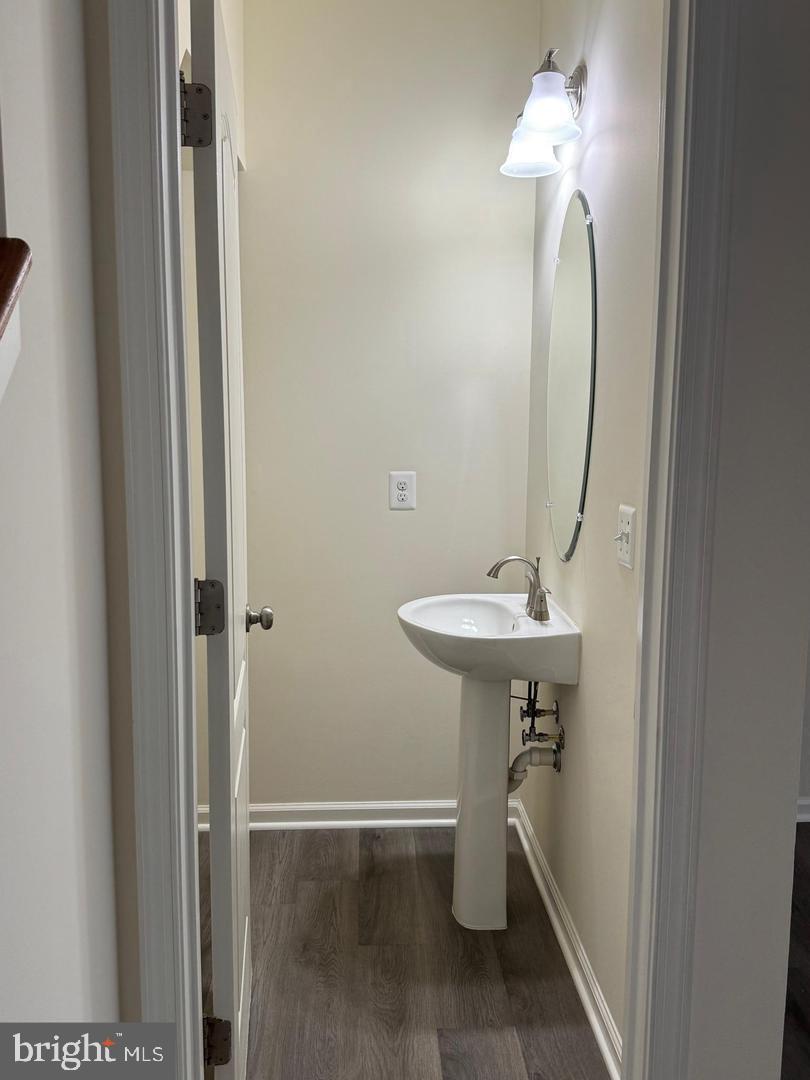 STONE RIDGE LANDBAY 5R - Residential