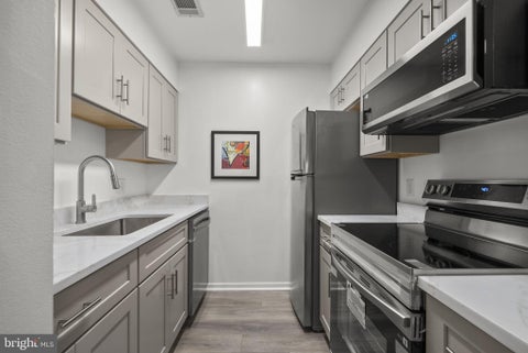 Condo For Rent - 10805 Hampton Mill Terrace #220<br/> NORTH BETHESDA, MD 20852