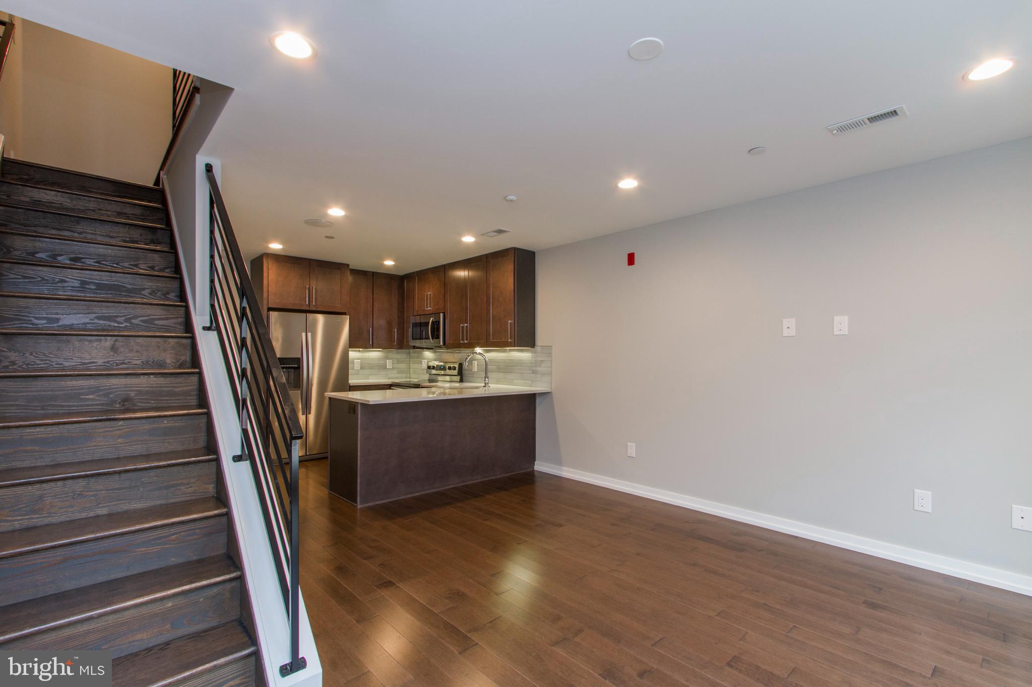 GRADUATE HOSPITAL - Residential Lease