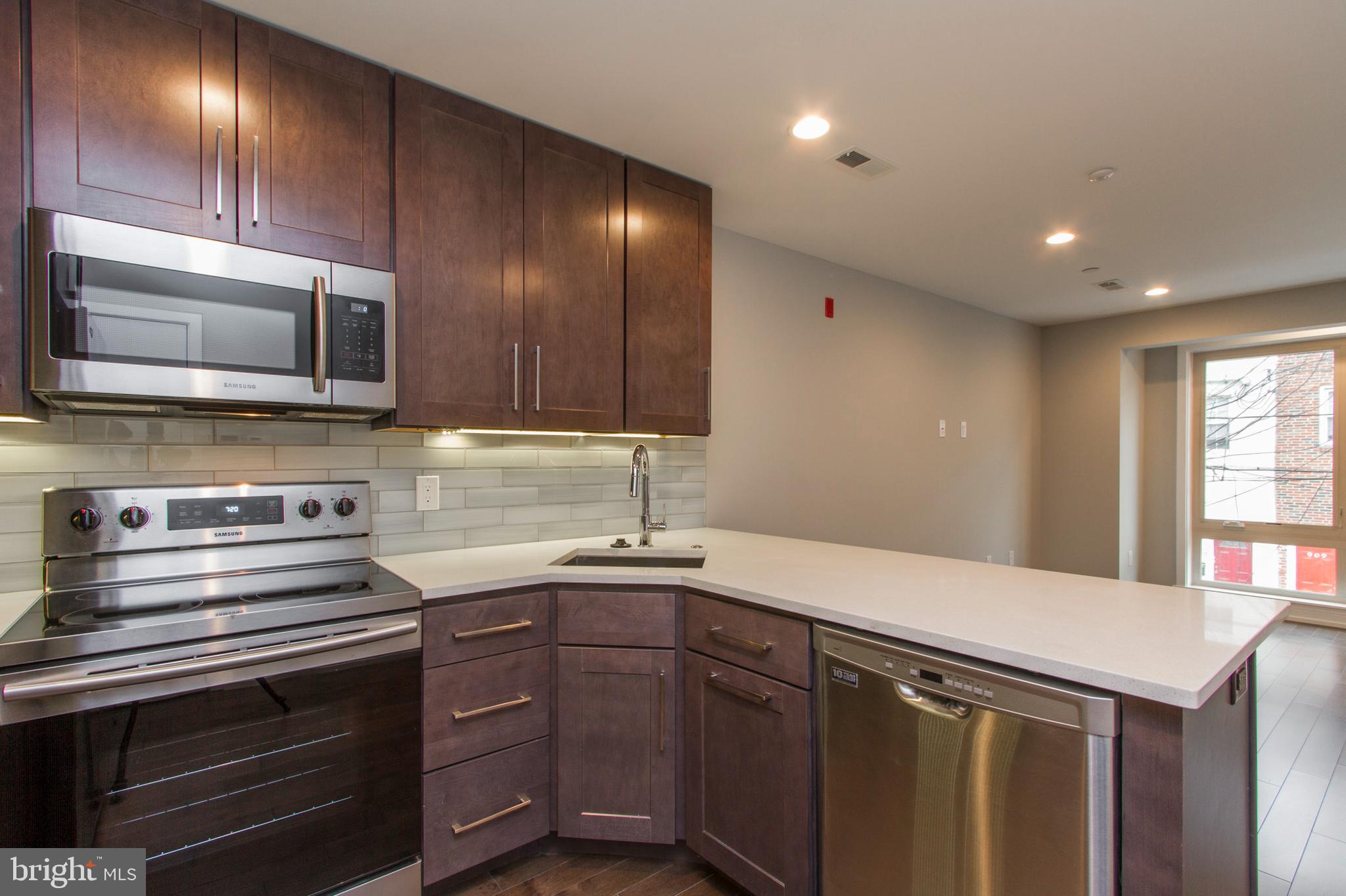 GRADUATE HOSPITAL - Residential Lease