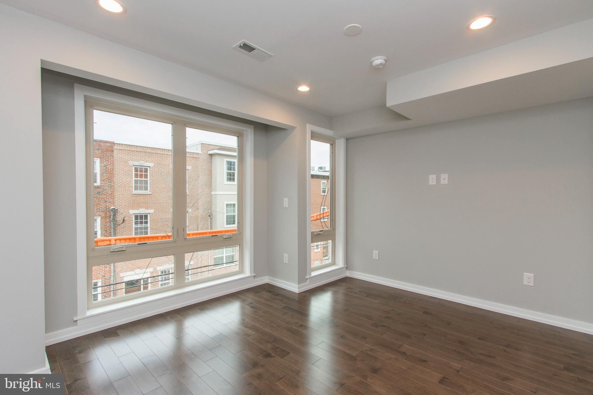 GRADUATE HOSPITAL - Residential Lease