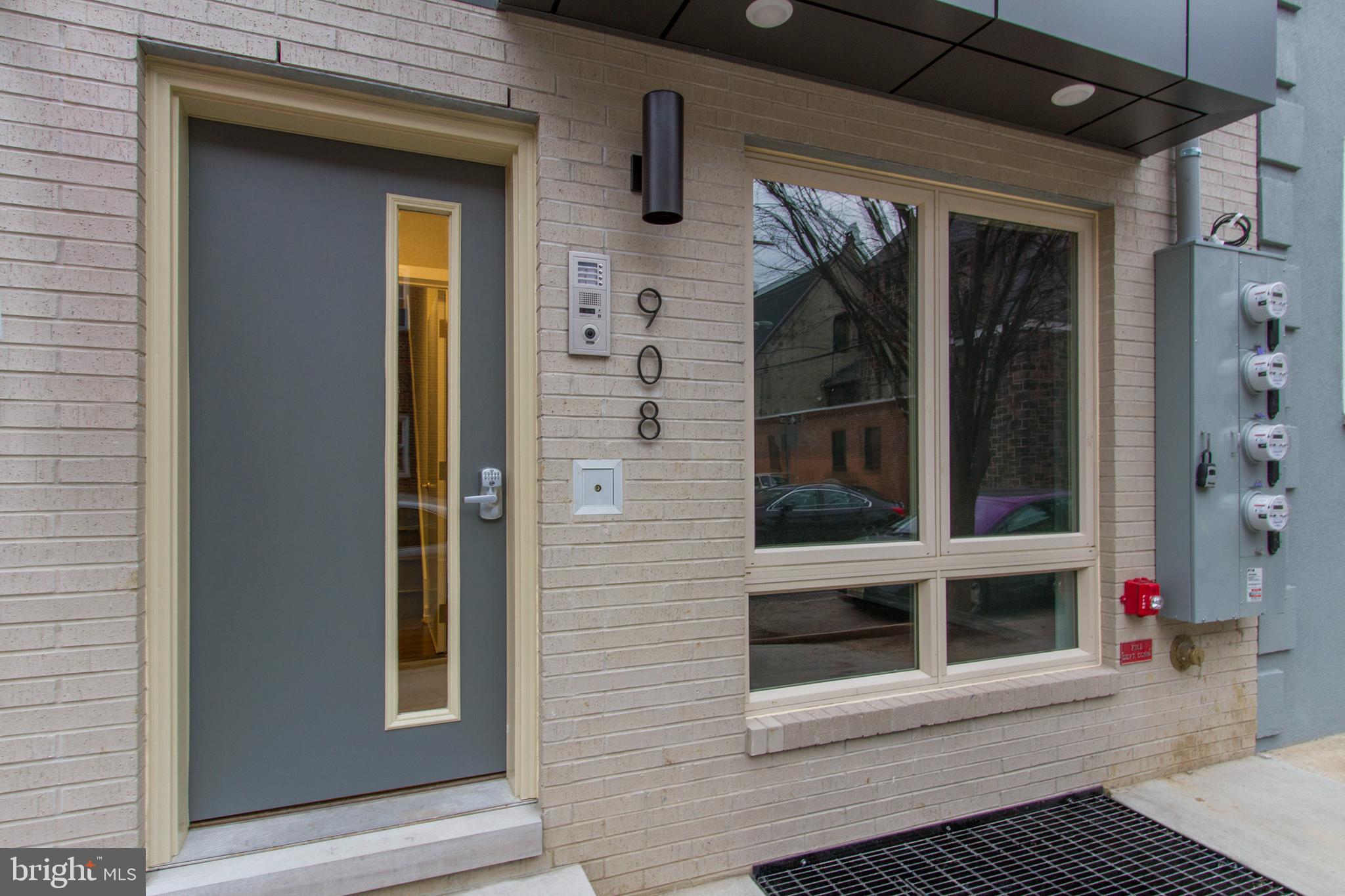 GRADUATE HOSPITAL - Residential Lease