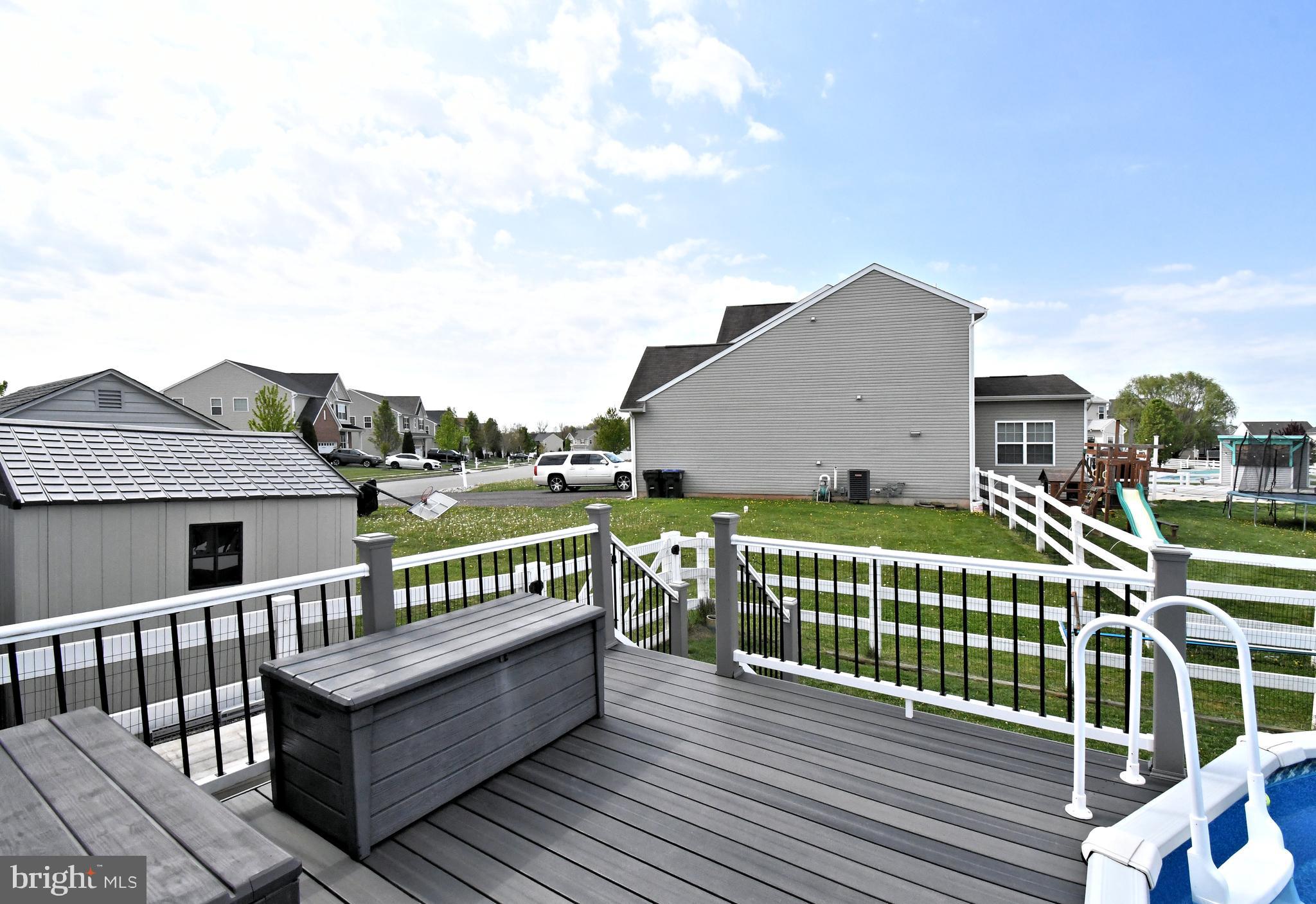 COBBLESTONE CROSSING - Residential