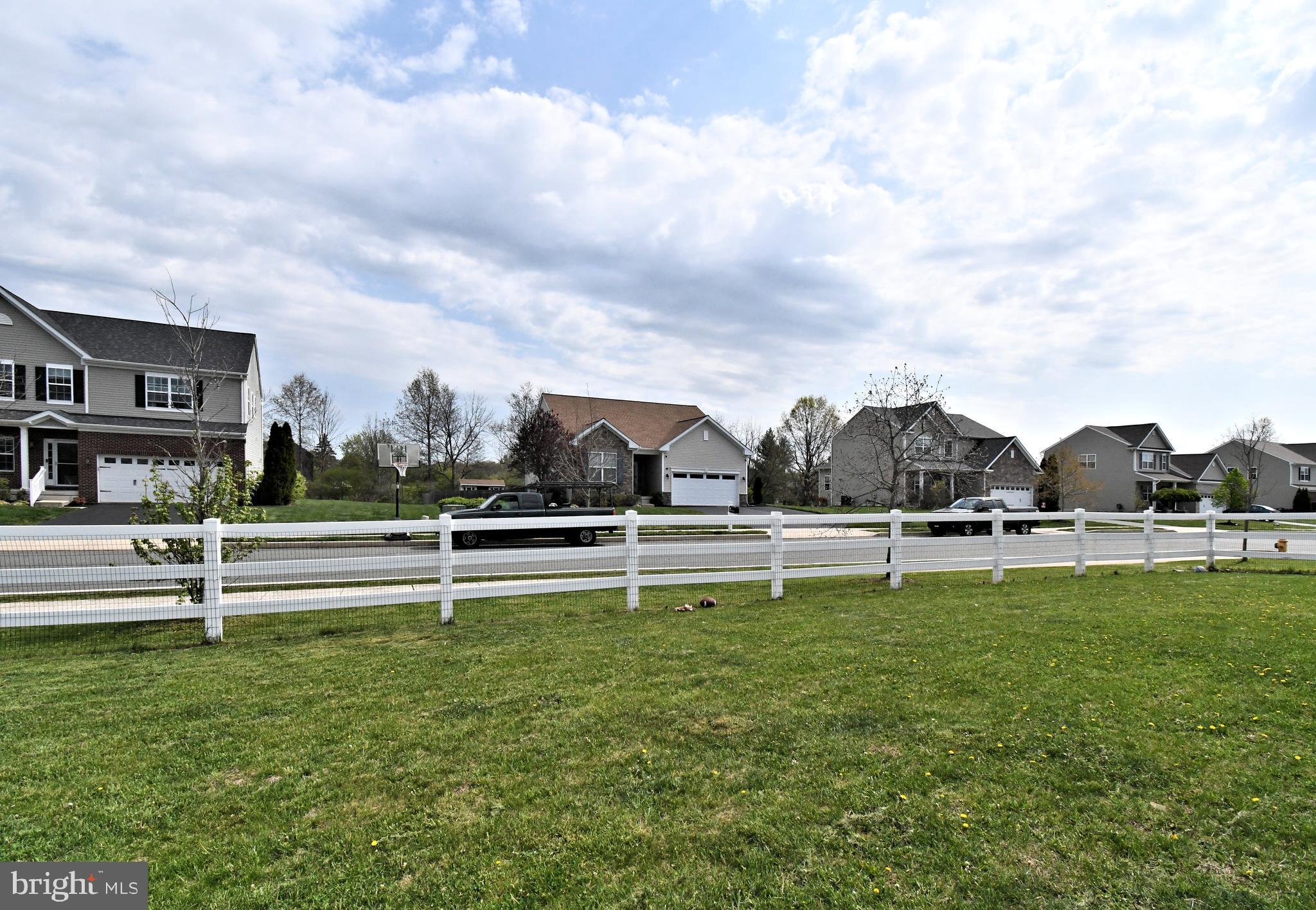COBBLESTONE CROSSING - Residential
