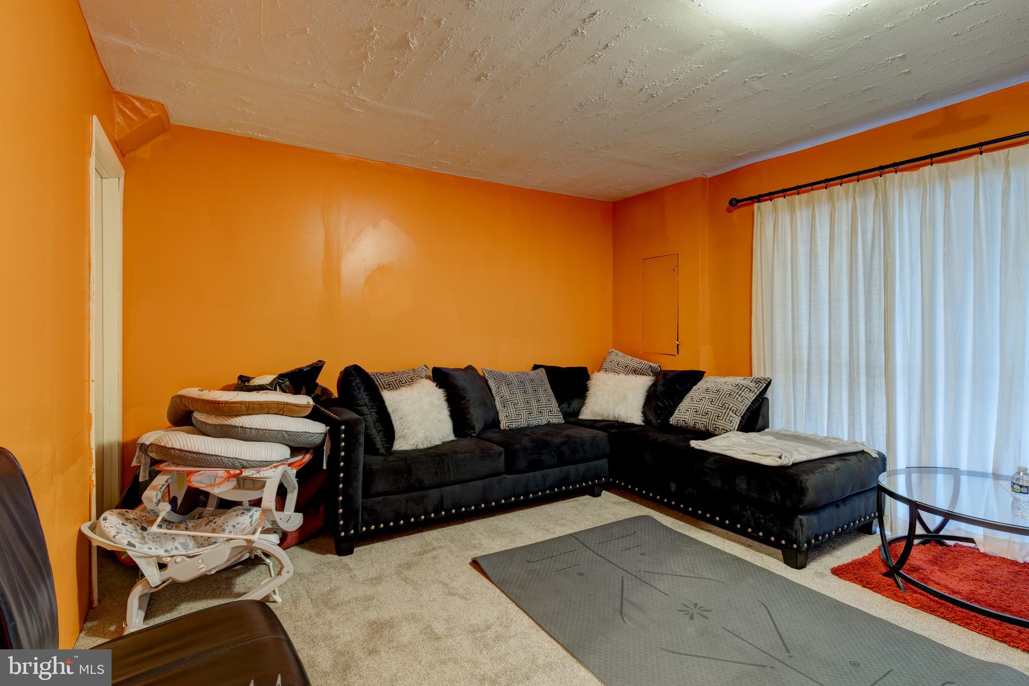 NEWPORT TOWNE PLAT TWO - Residential