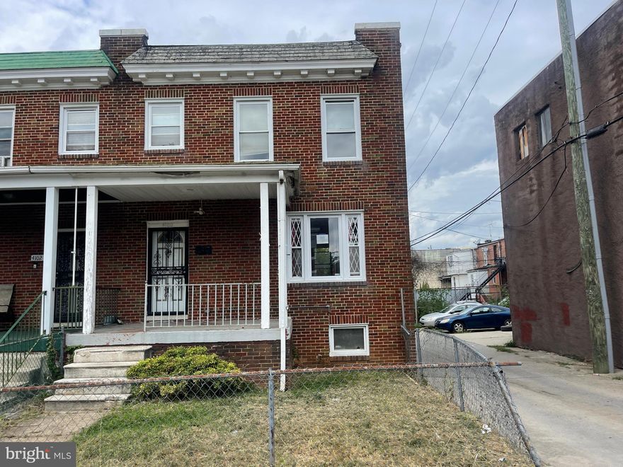Don't miss this end the group townhome in the neighborhood of Woodmere. This solid brick frontporch home features a open floor plan with carpet and hardwood floors, a formal living room and dining room, a nice sized kitchen with tile floors & appliances, three bedrooms with built-in cabinets and a full bath. The full basement has plenty of living space and room for storage. Home is located near schools, hospital, shopping center and major roadways.