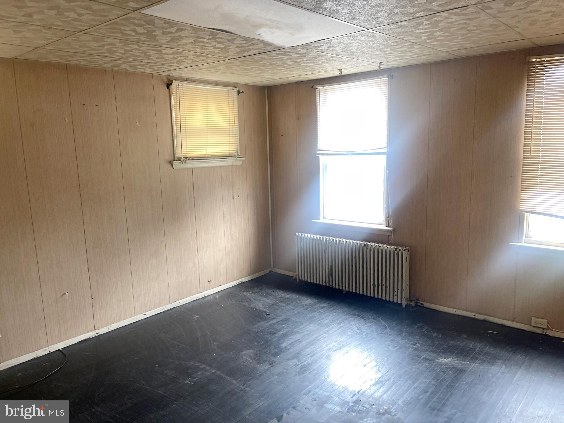 WOODMERE - Residential