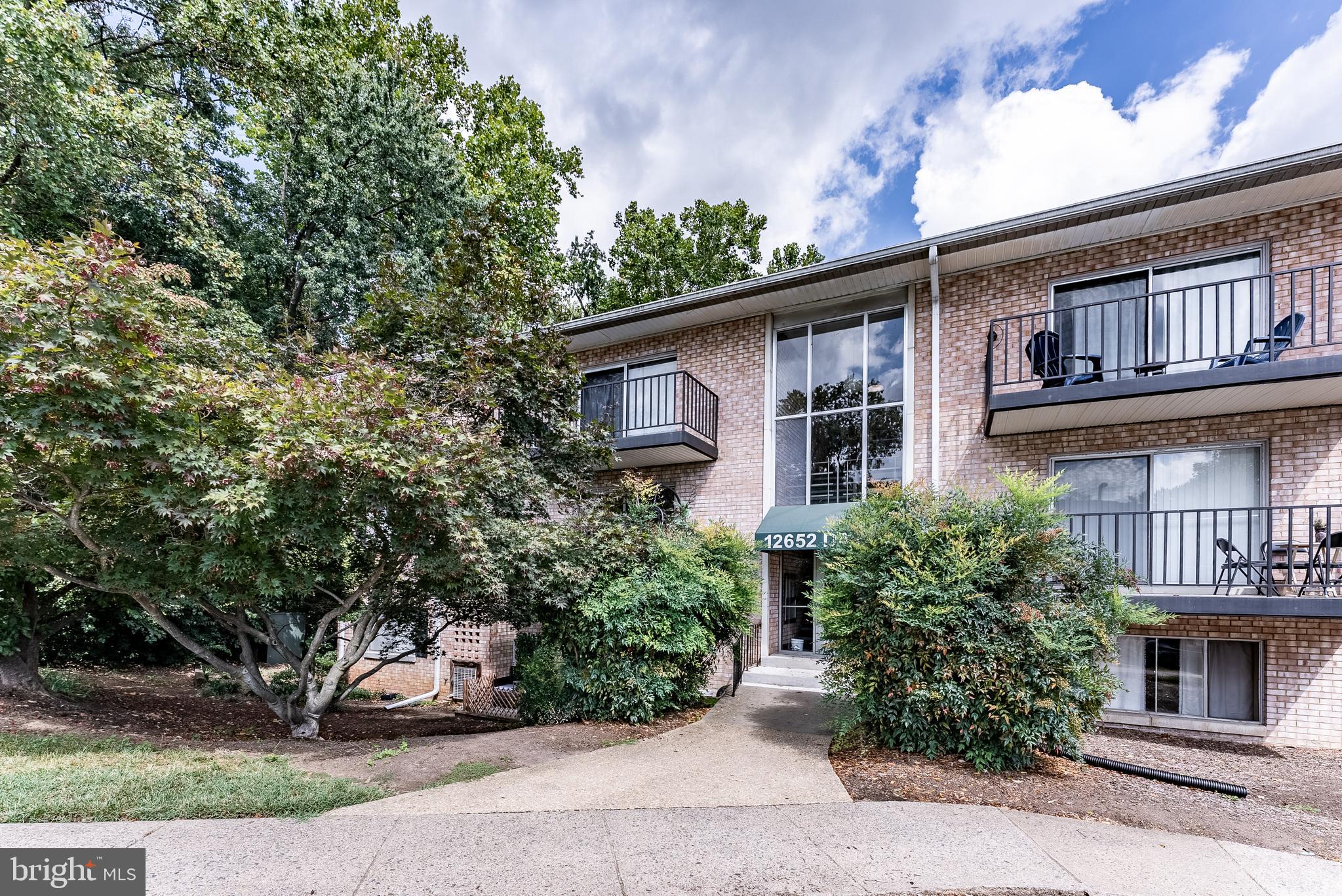 OCCOQUAN RIDGE CONDO - Residential