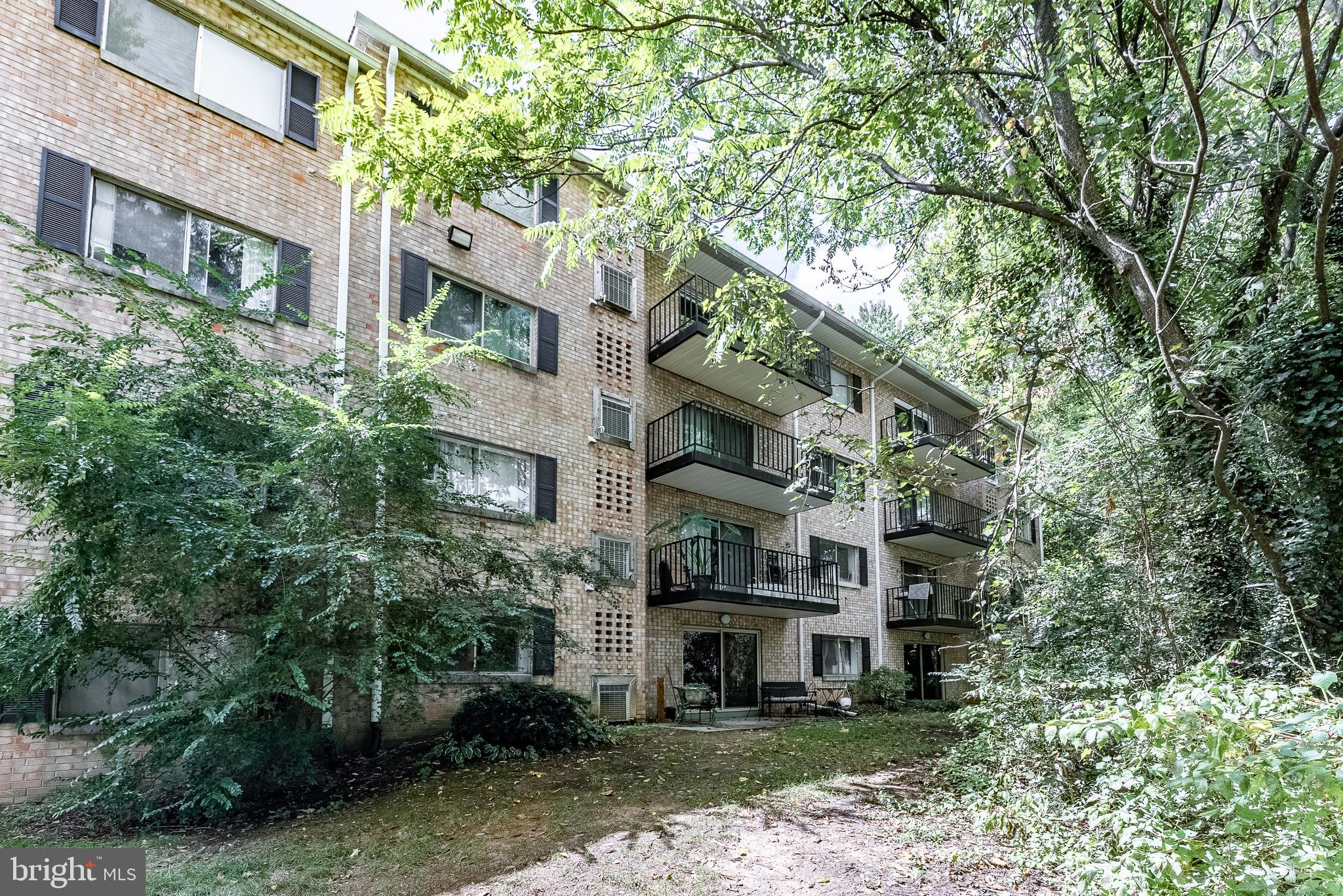 OCCOQUAN RIDGE CONDO - Residential