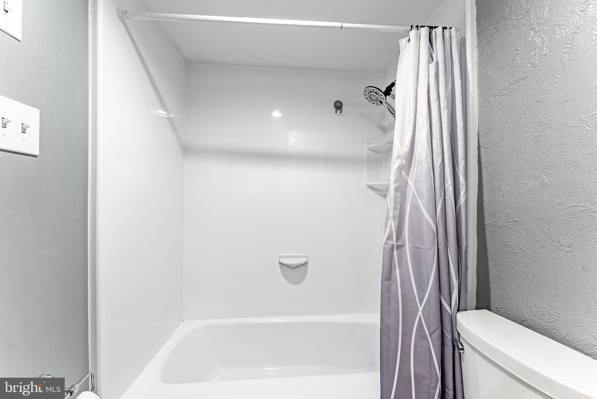 OCCOQUAN RIDGE CONDO - Residential