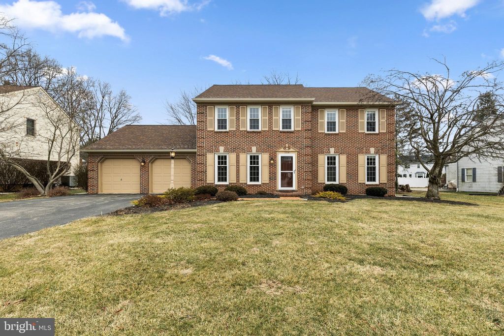 Photo of 308 N Homestead Drive, LANDISVILLE, PA 17538 (MLS # PALA2081318)