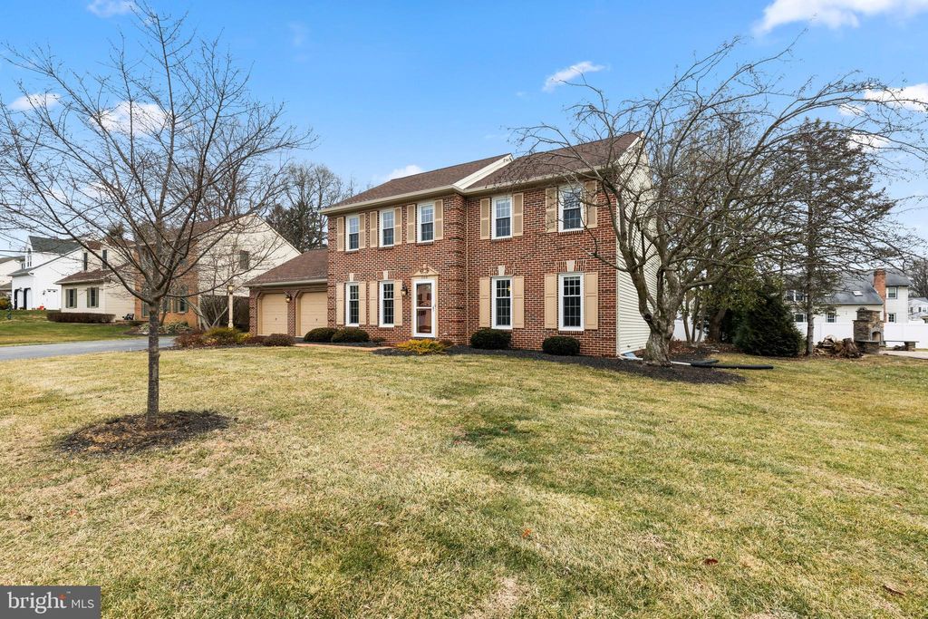 Photo of 308 N Homestead Drive, LANDISVILLE, PA 17538 (MLS # PALA2081318)