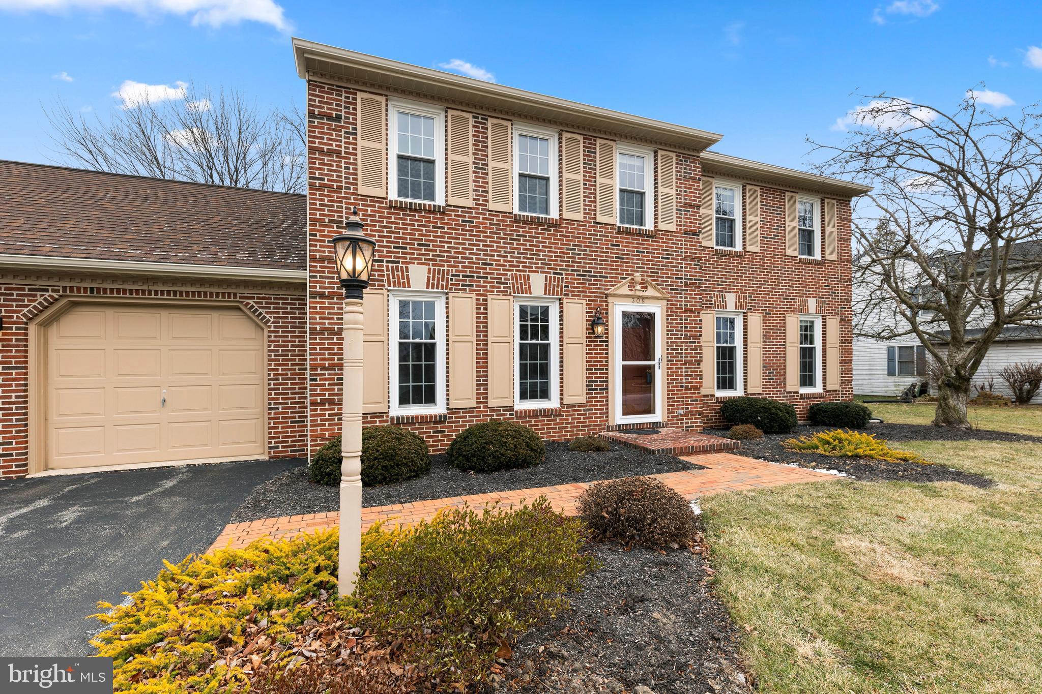 308 N HOMESTEAD DRIVE