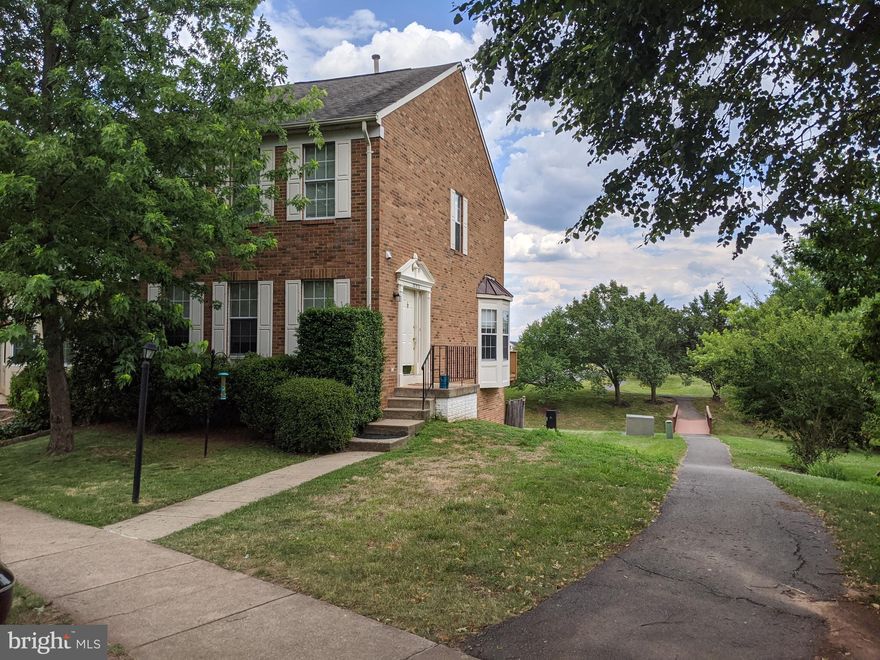 Brand New Carpet Throughout The Whole House! End unit town home. walking path right next to the house goes directly to Dominion Trail Elementary School and right around the block is a walking trail that connects to the WO&D.  This rental comes with full access to the Ashburn Sports Pavilion included as apart of rent, including: neighborhood community centers with outdoor pools, tennis, basketball, multipurpose courts, and meeting rooms, 8 playgrounds, 50 miles of trails, baseball and soccer fields, a fit trail, over 500 acres of open outdoor space, as well as 8 lakes and ponds for catch and release fishing and canoeing. apply at: https://apply.link/317qHsd