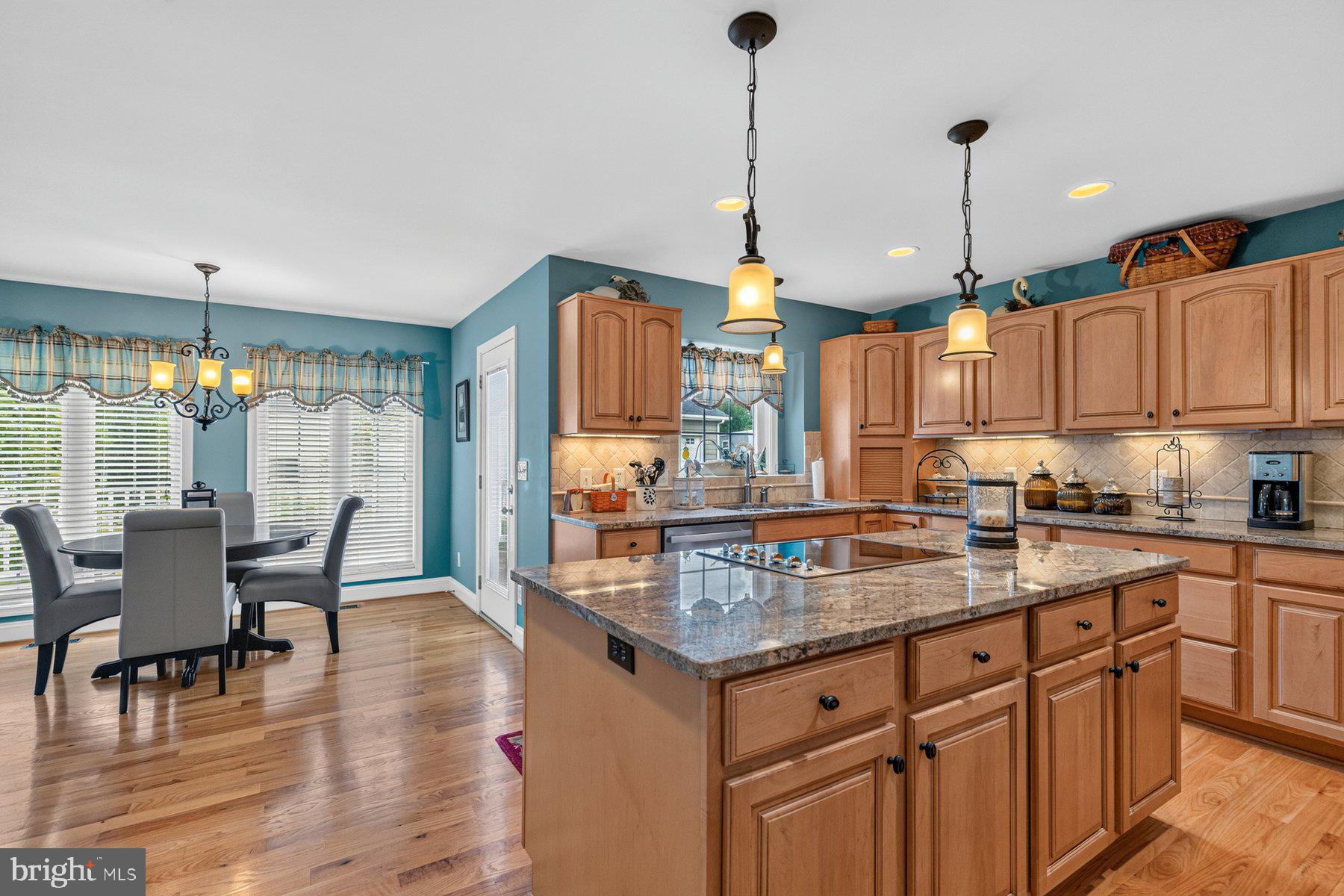 336 APPLE VALLEY ROAD