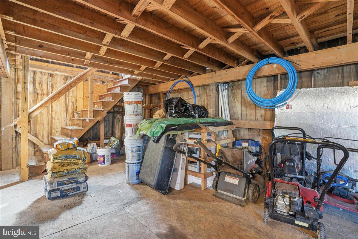 SCHWENKSVILLE - Residential