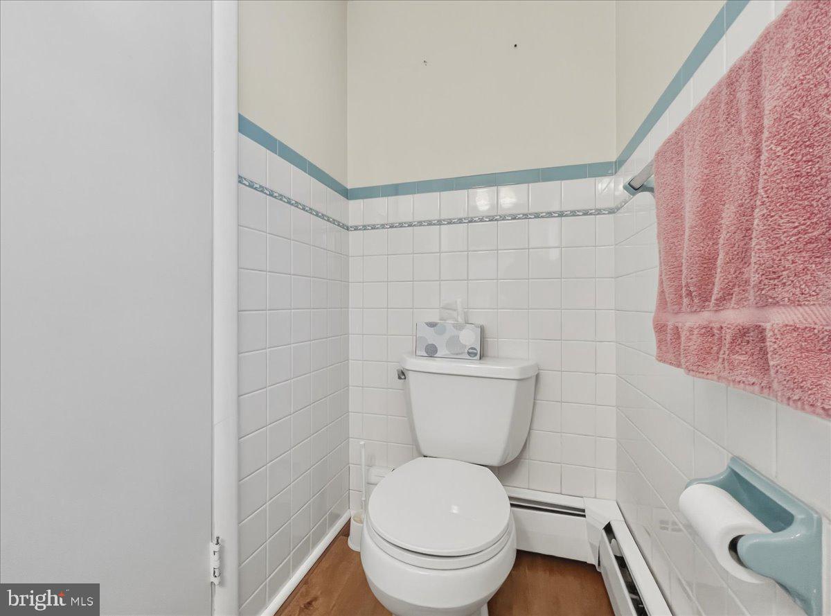 SCHWENKSVILLE - Residential