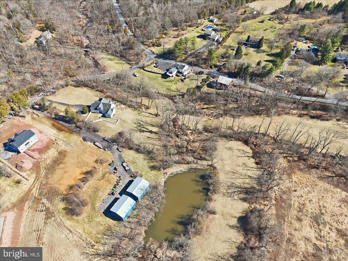 SCHWENKSVILLE - Residential