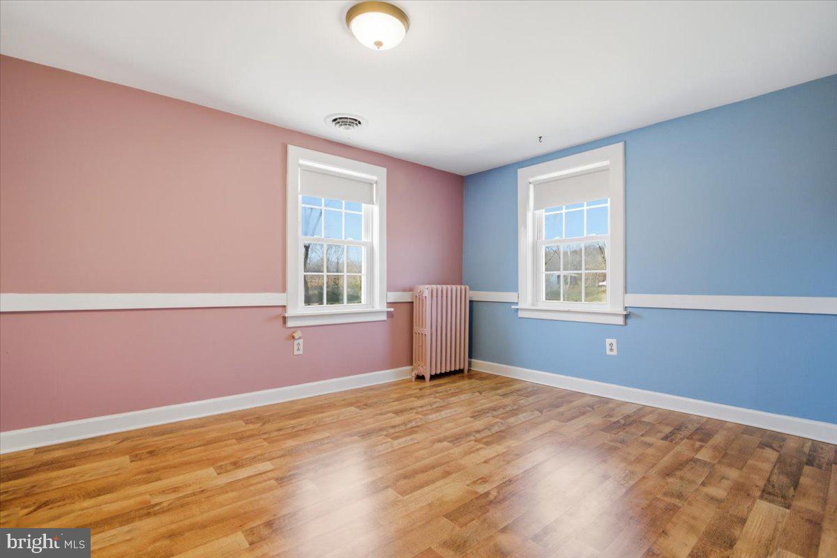 SCHWENKSVILLE - Residential