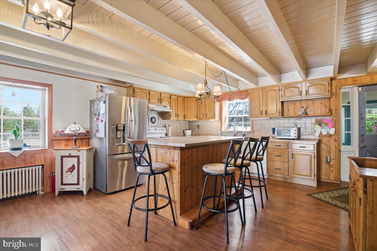 SCHWENKSVILLE - Residential