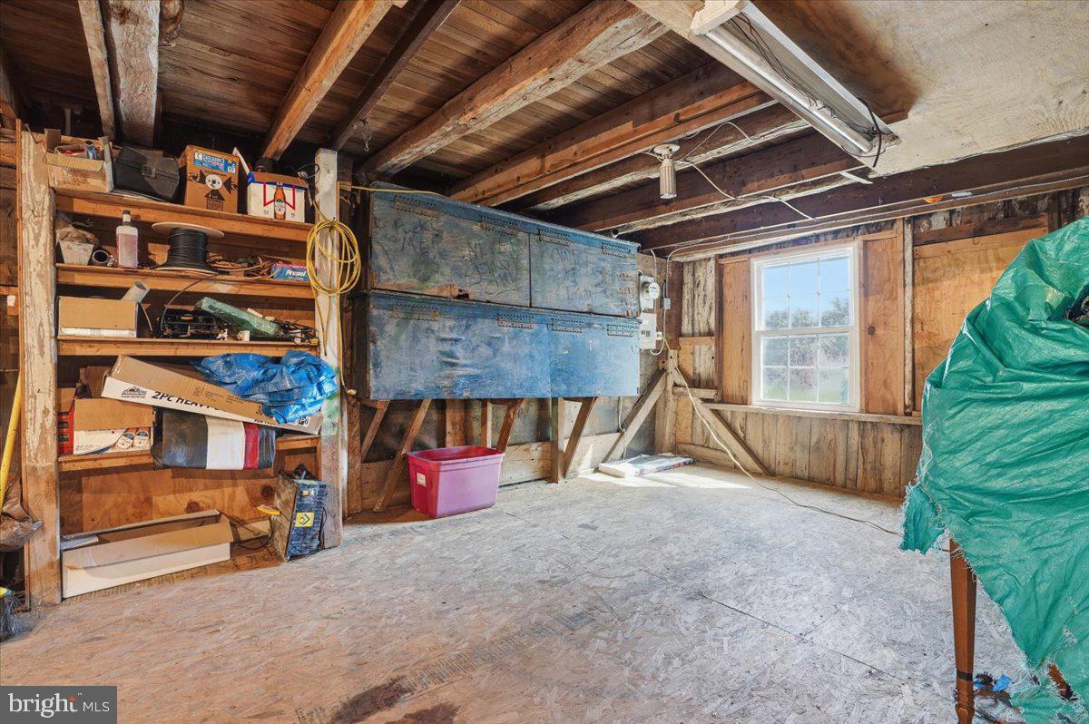 SCHWENKSVILLE - Residential