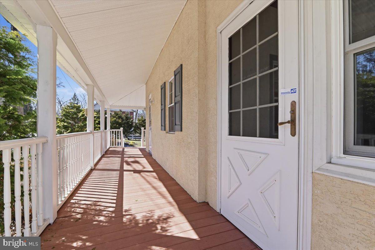 SCHWENKSVILLE - Residential