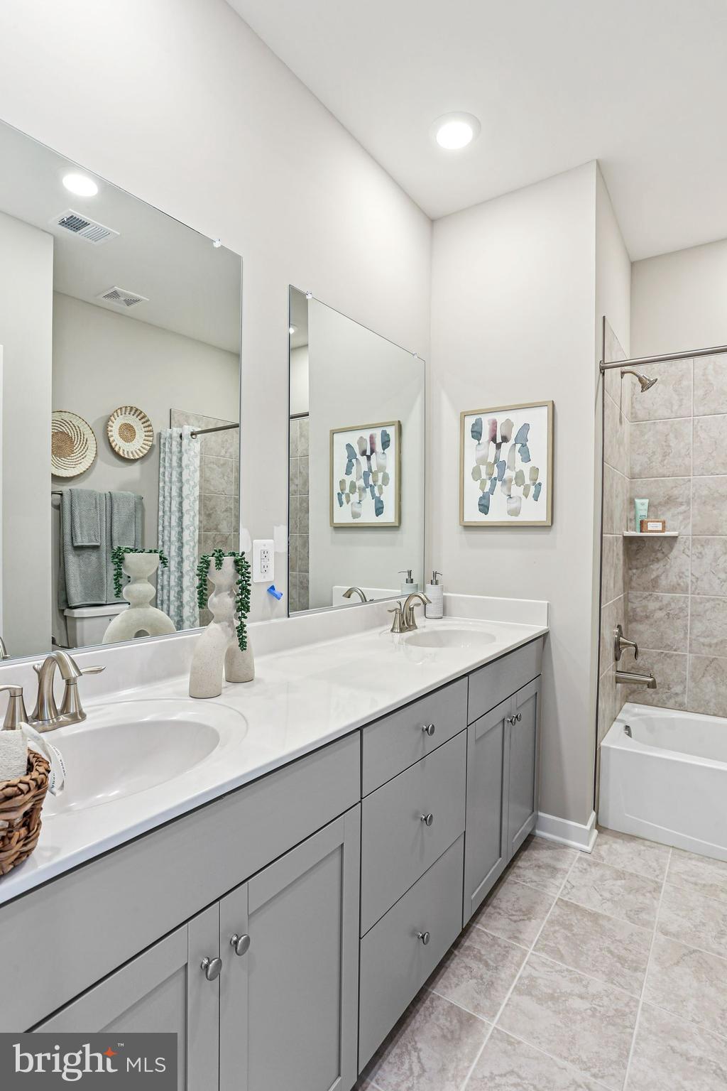 SHENANDOAH SPRINGS - Residential