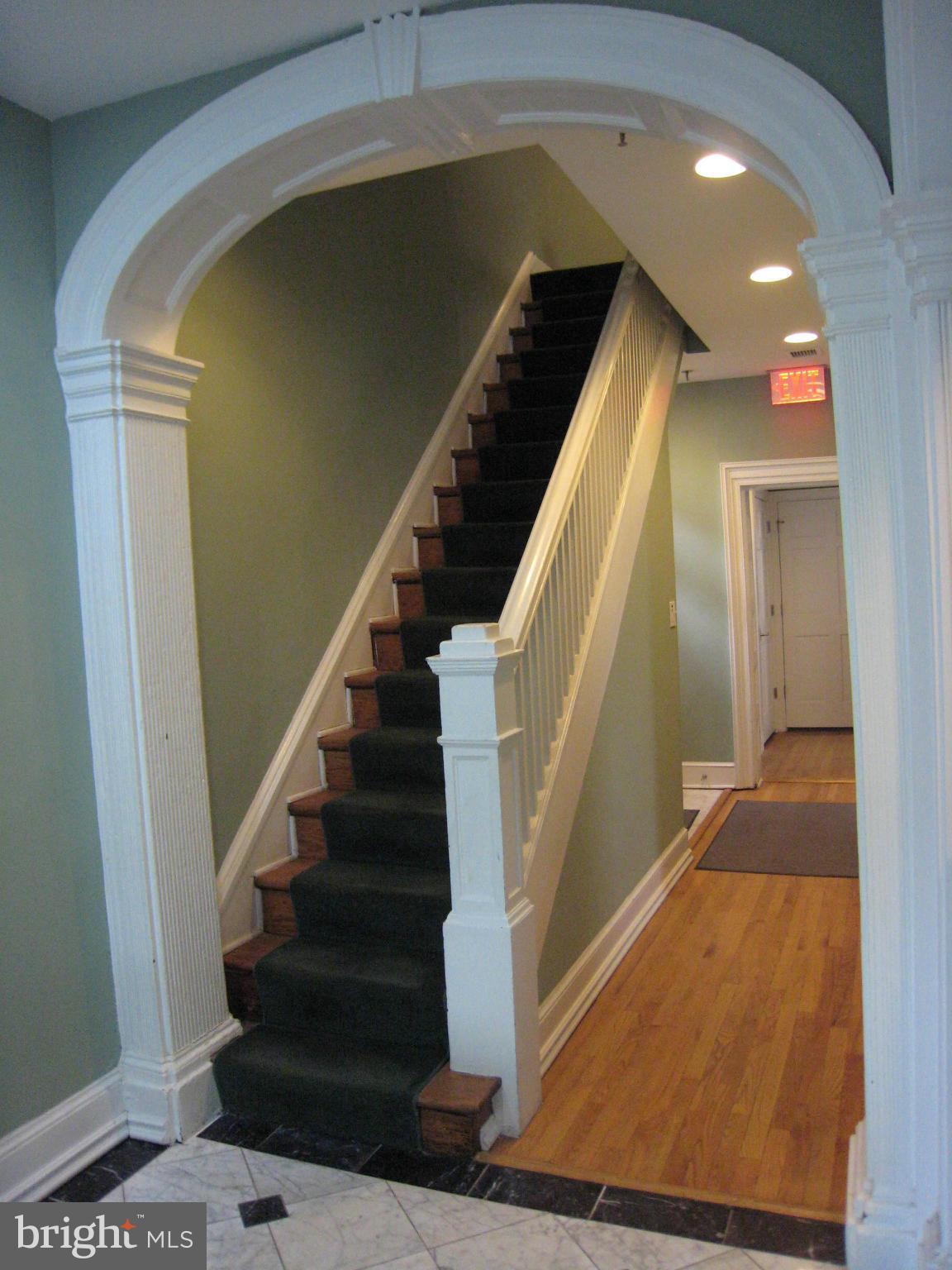 OLD TOWN ALEXANDRIA - Commercial Sale