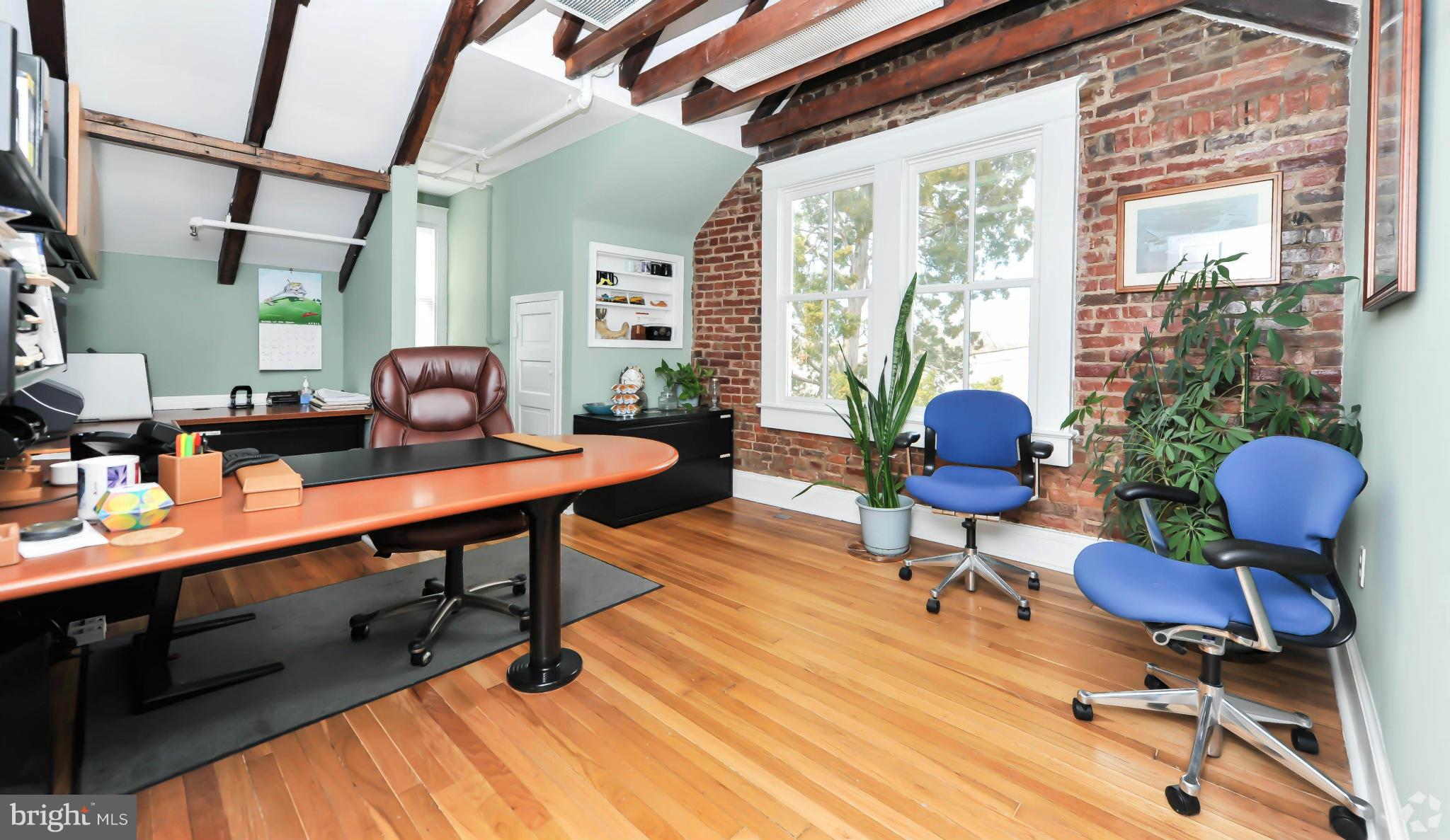 OLD TOWN ALEXANDRIA - Commercial Sale