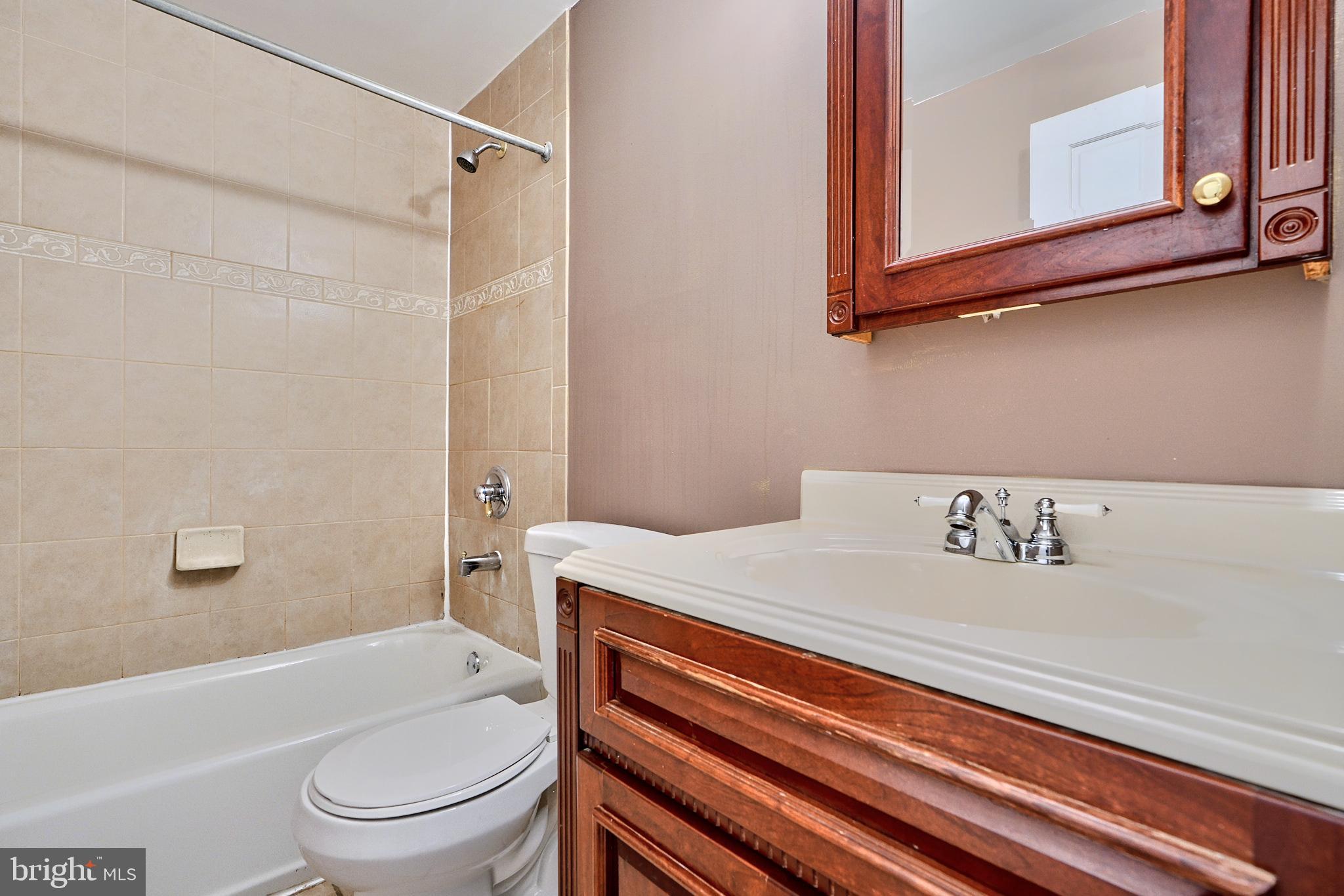 FEDERAL HILL HISTORIC DISTRICT - Residential Lease