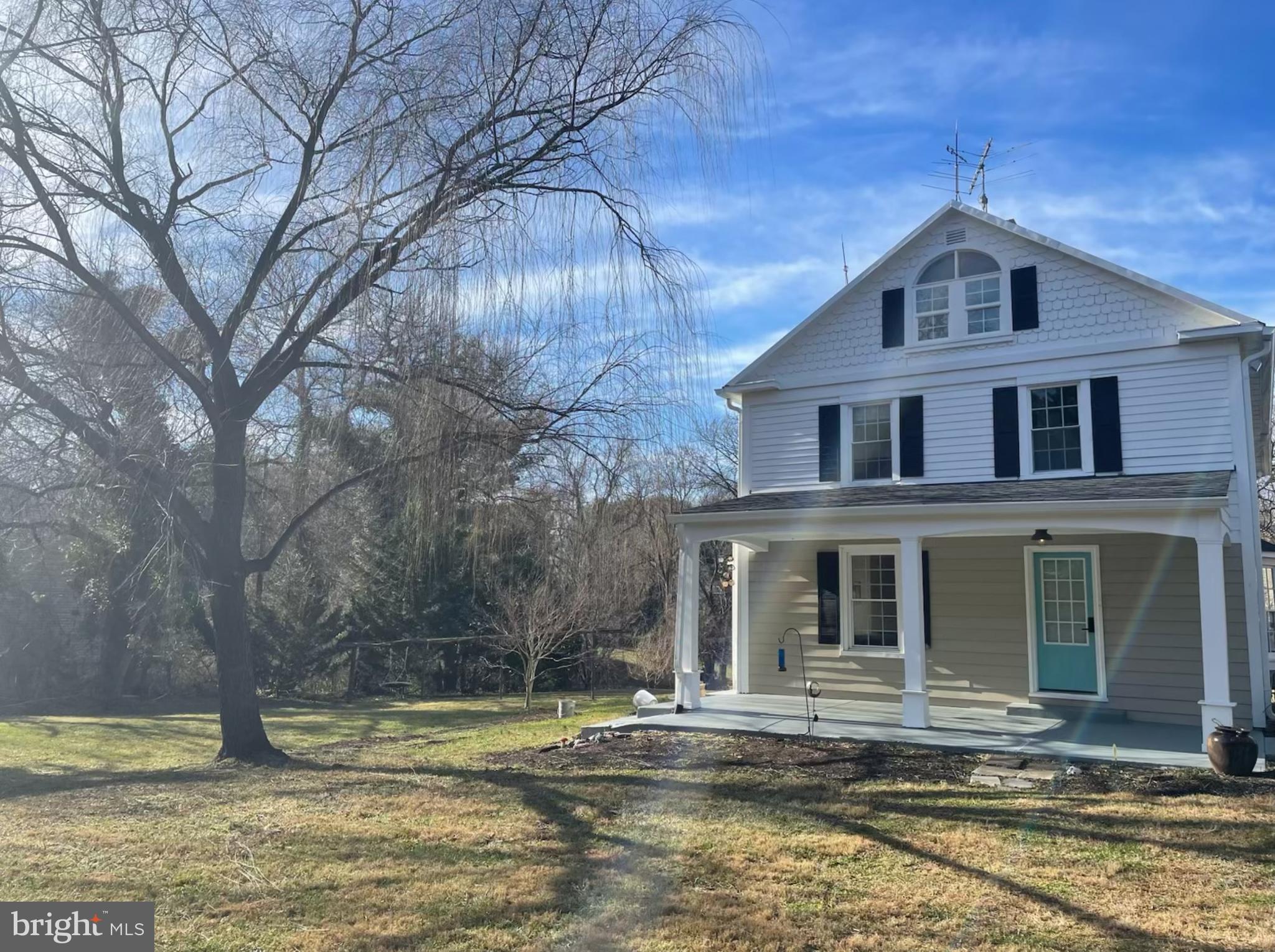 TY LIN DA ESTATES - Residential Lease