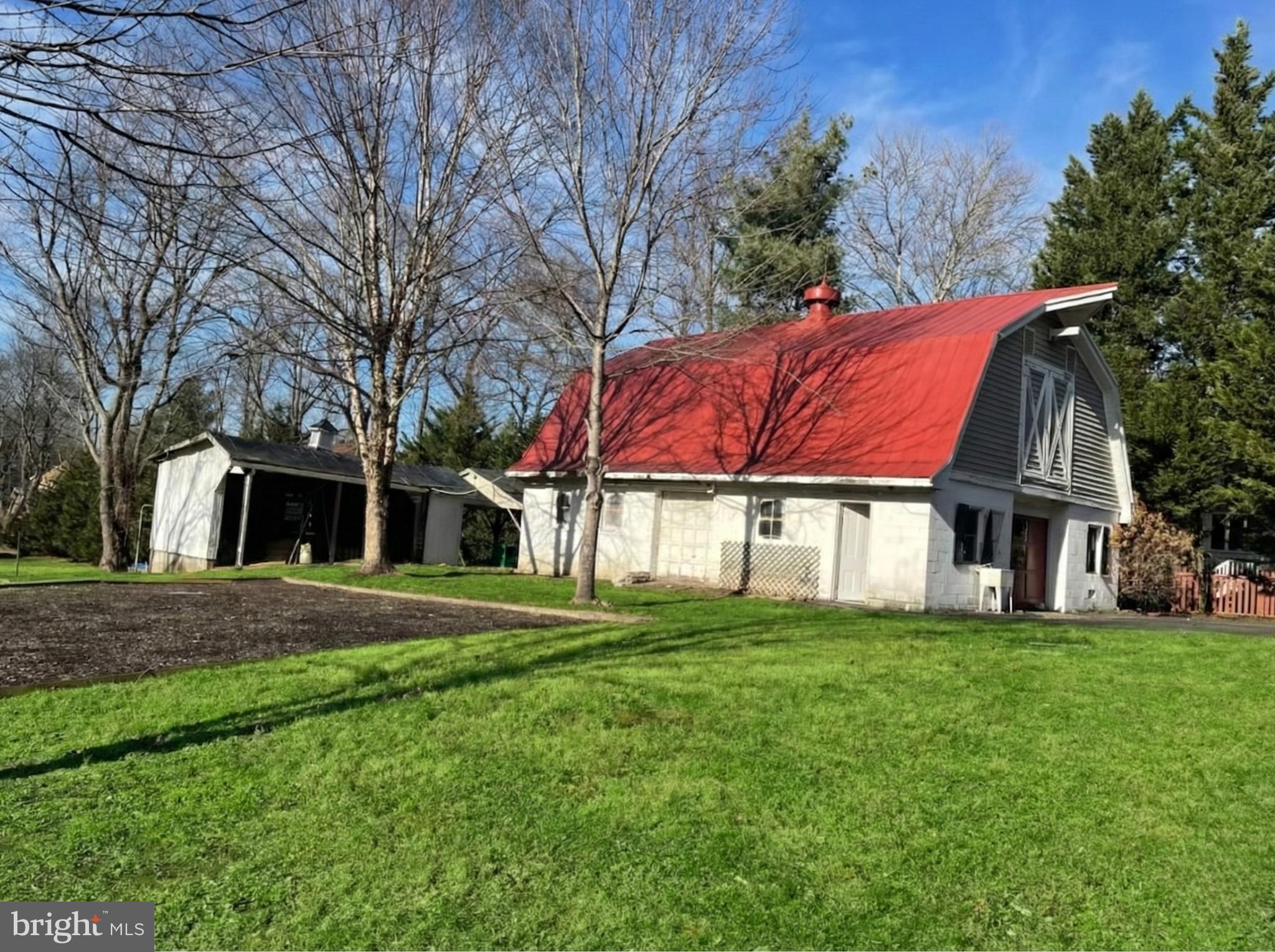 TY LIN DA ESTATES - Residential Lease