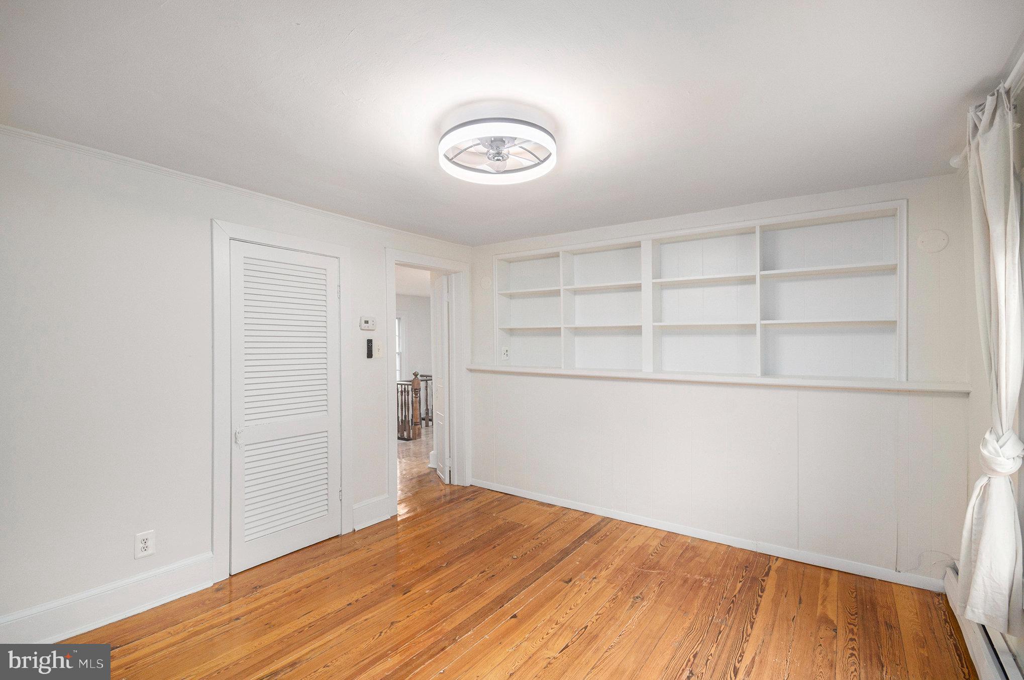 TY LIN DA ESTATES - Residential Lease