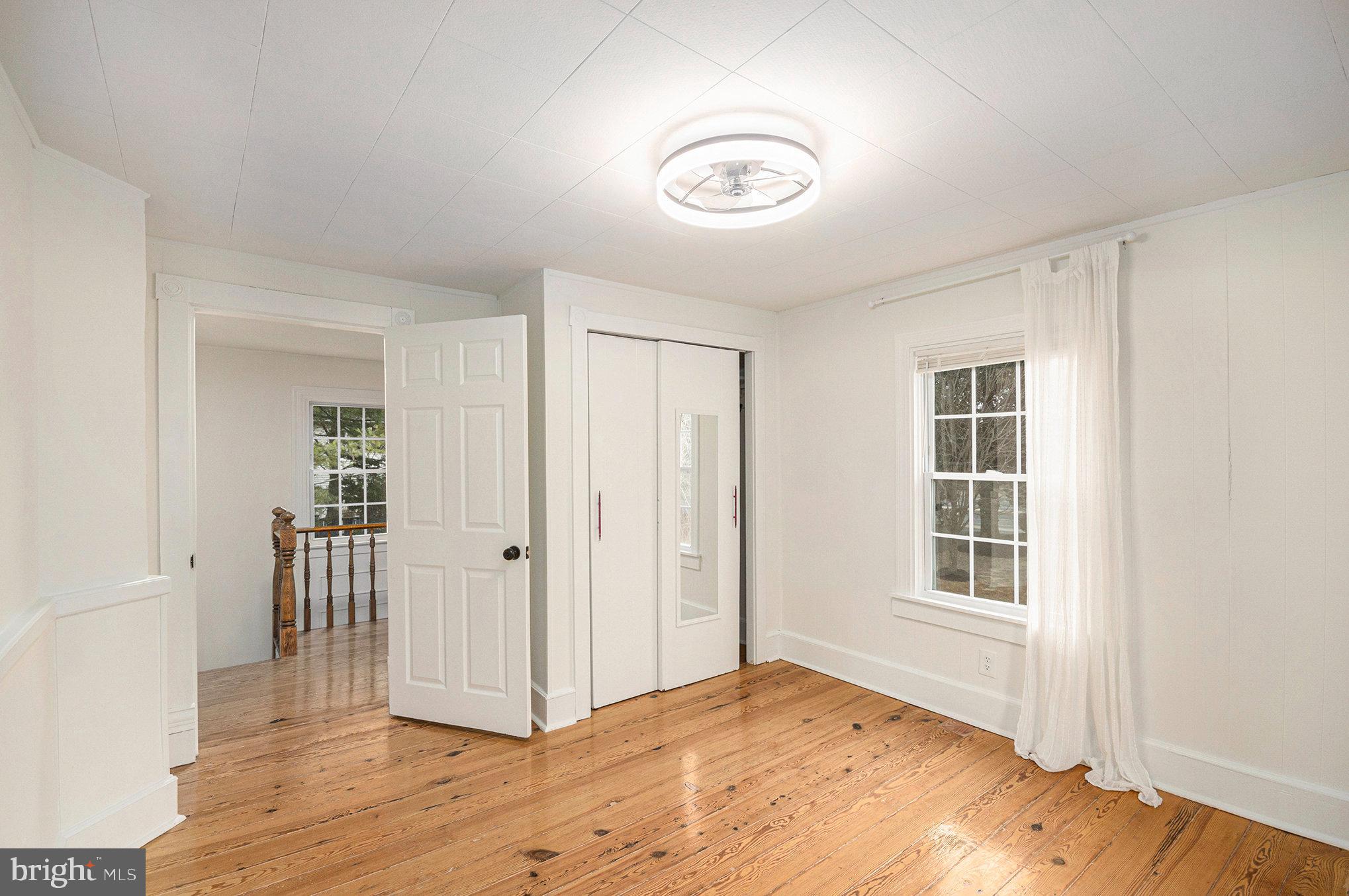 TY LIN DA ESTATES - Residential Lease