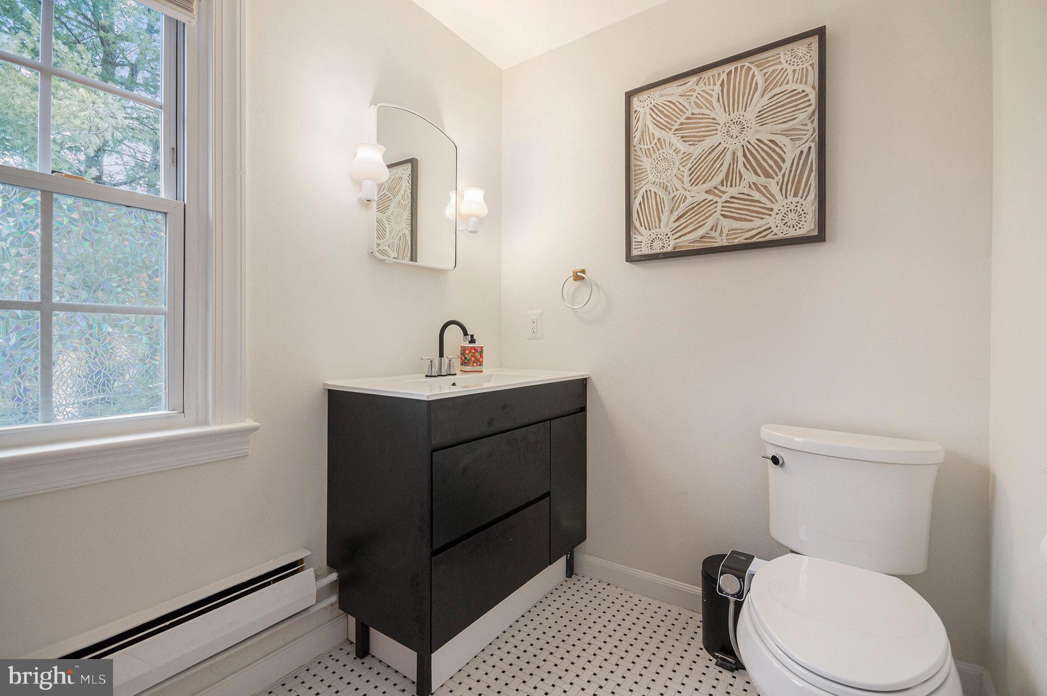 TY LIN DA ESTATES - Residential Lease