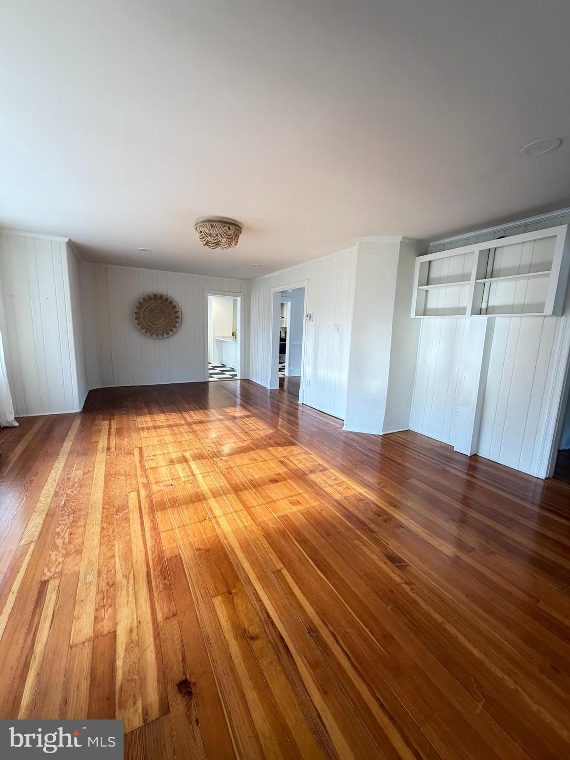 TY LIN DA ESTATES - Residential Lease