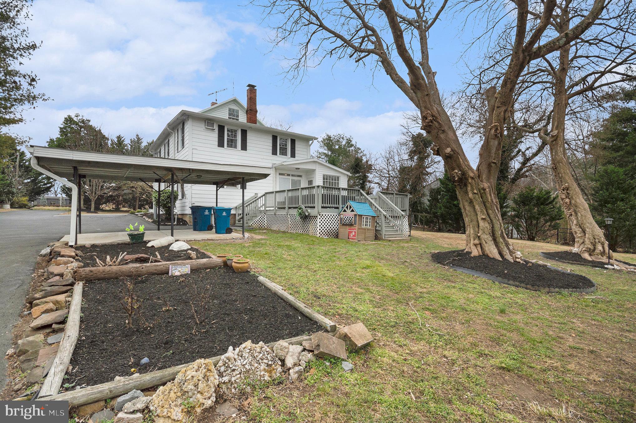 TY LIN DA ESTATES - Residential Lease