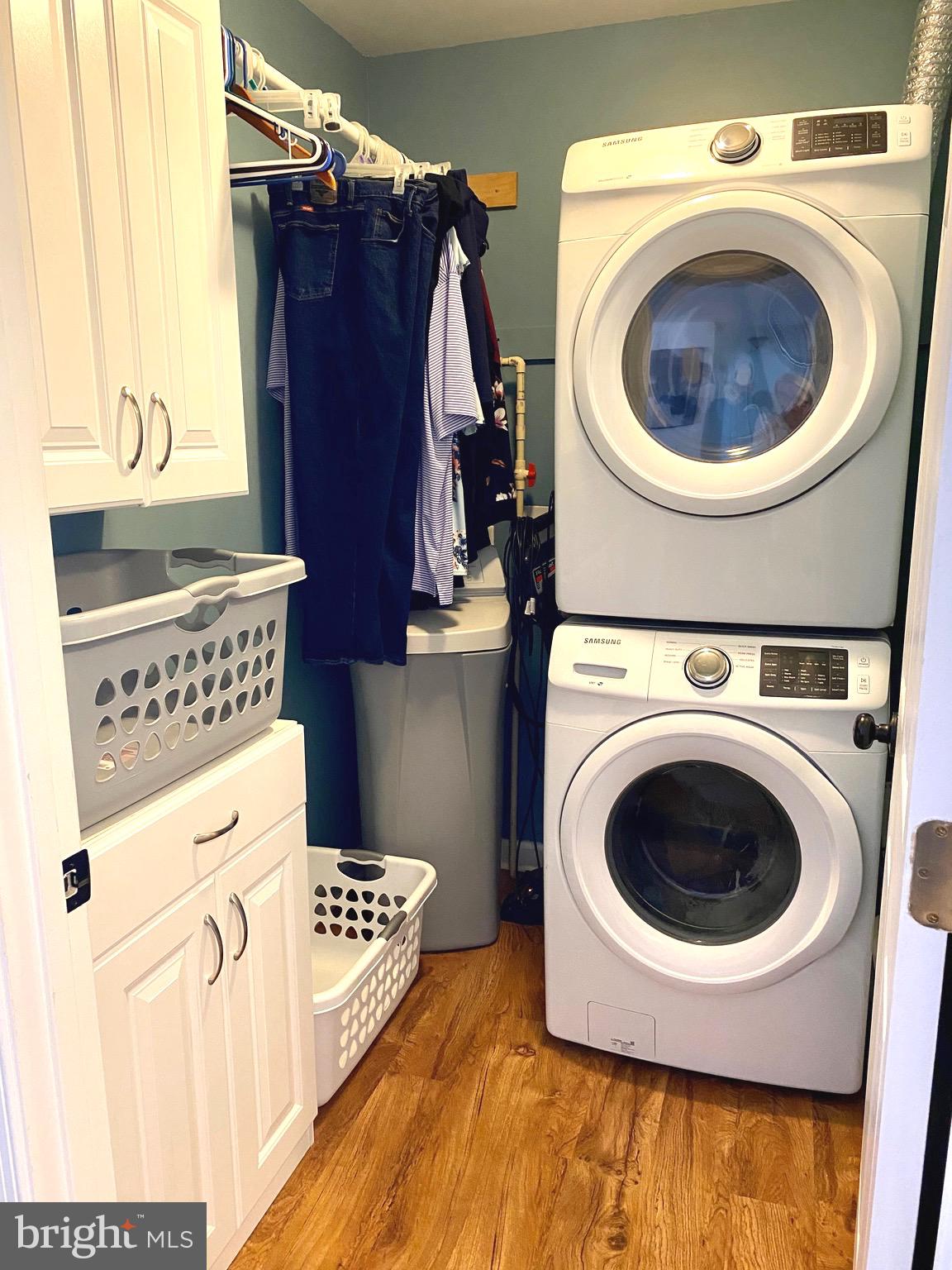 TWIN ACRES - Residential