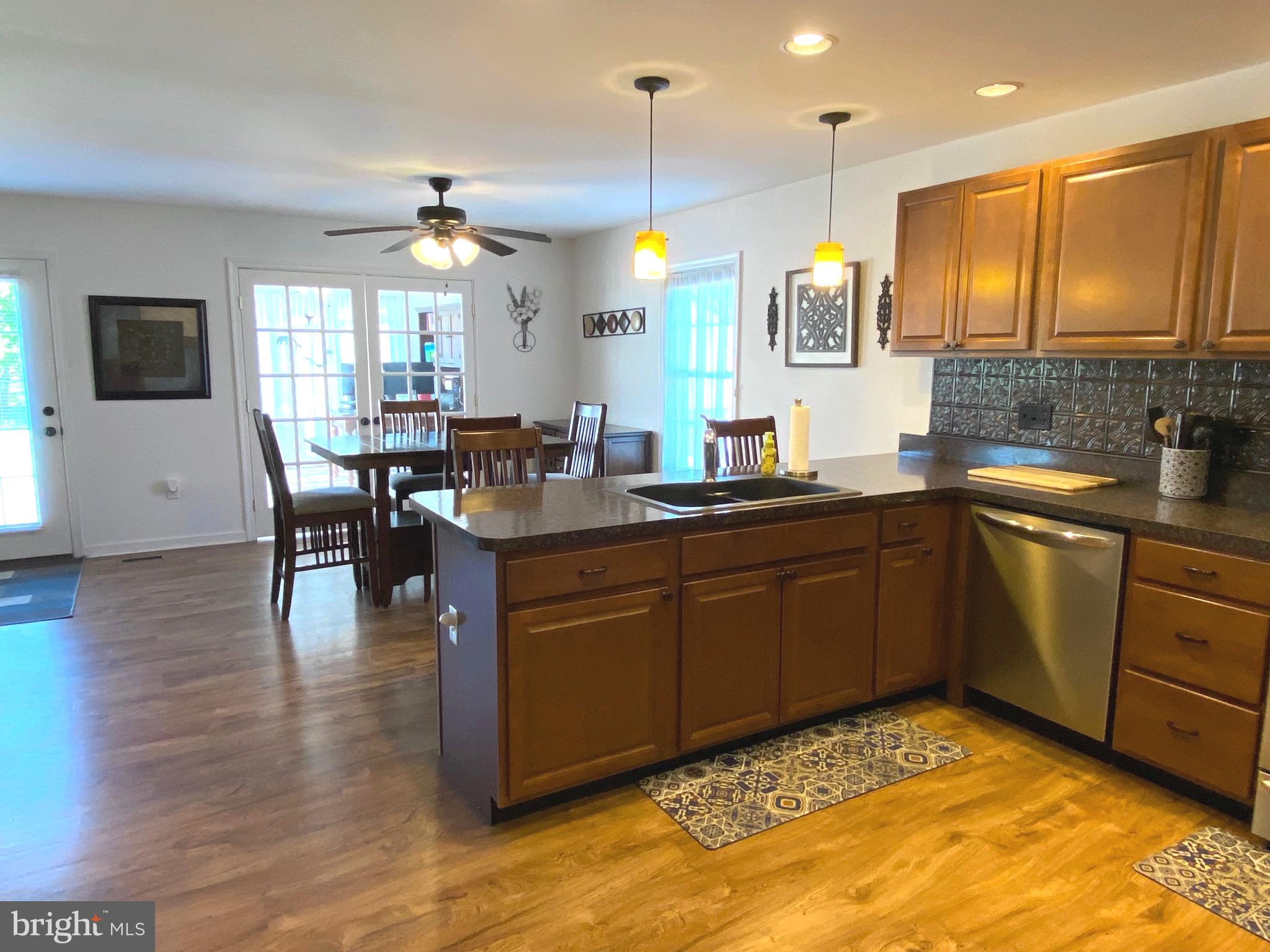 TWIN ACRES - Residential