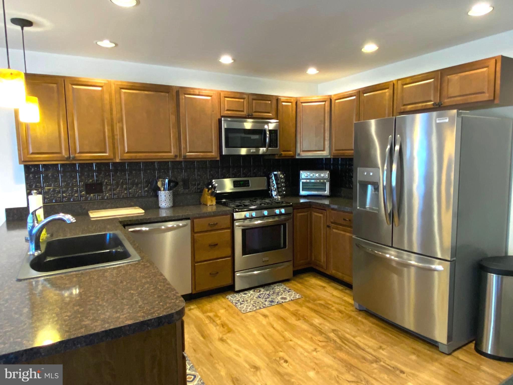 TWIN ACRES - Residential