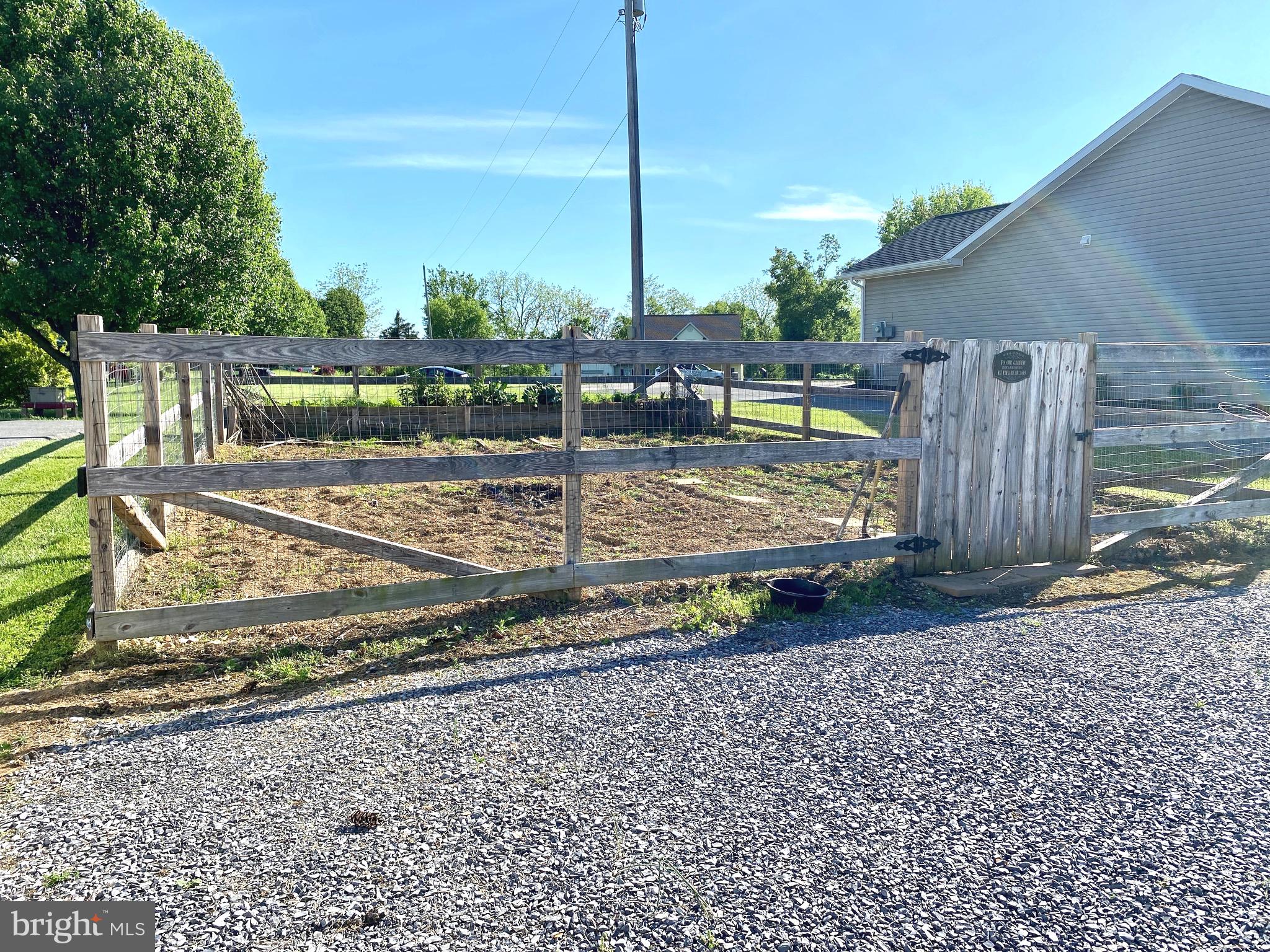 TWIN ACRES - Residential