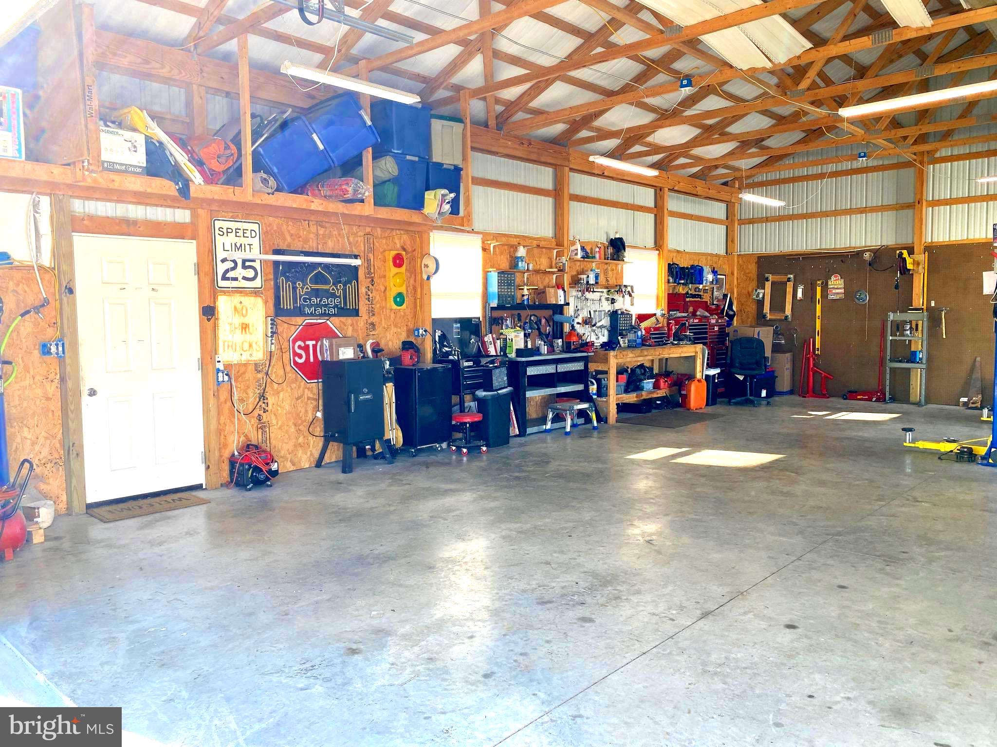 TWIN ACRES - Residential