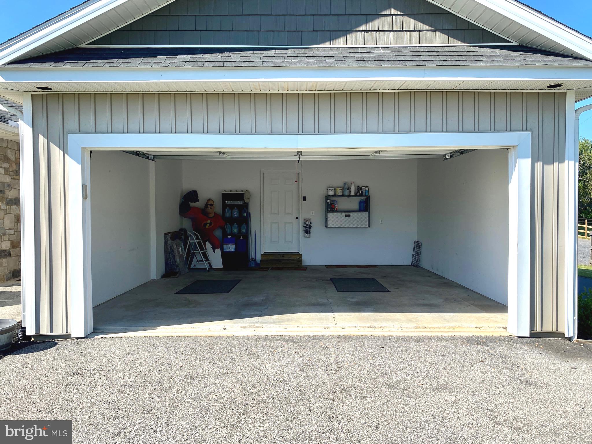 TWIN ACRES - Residential