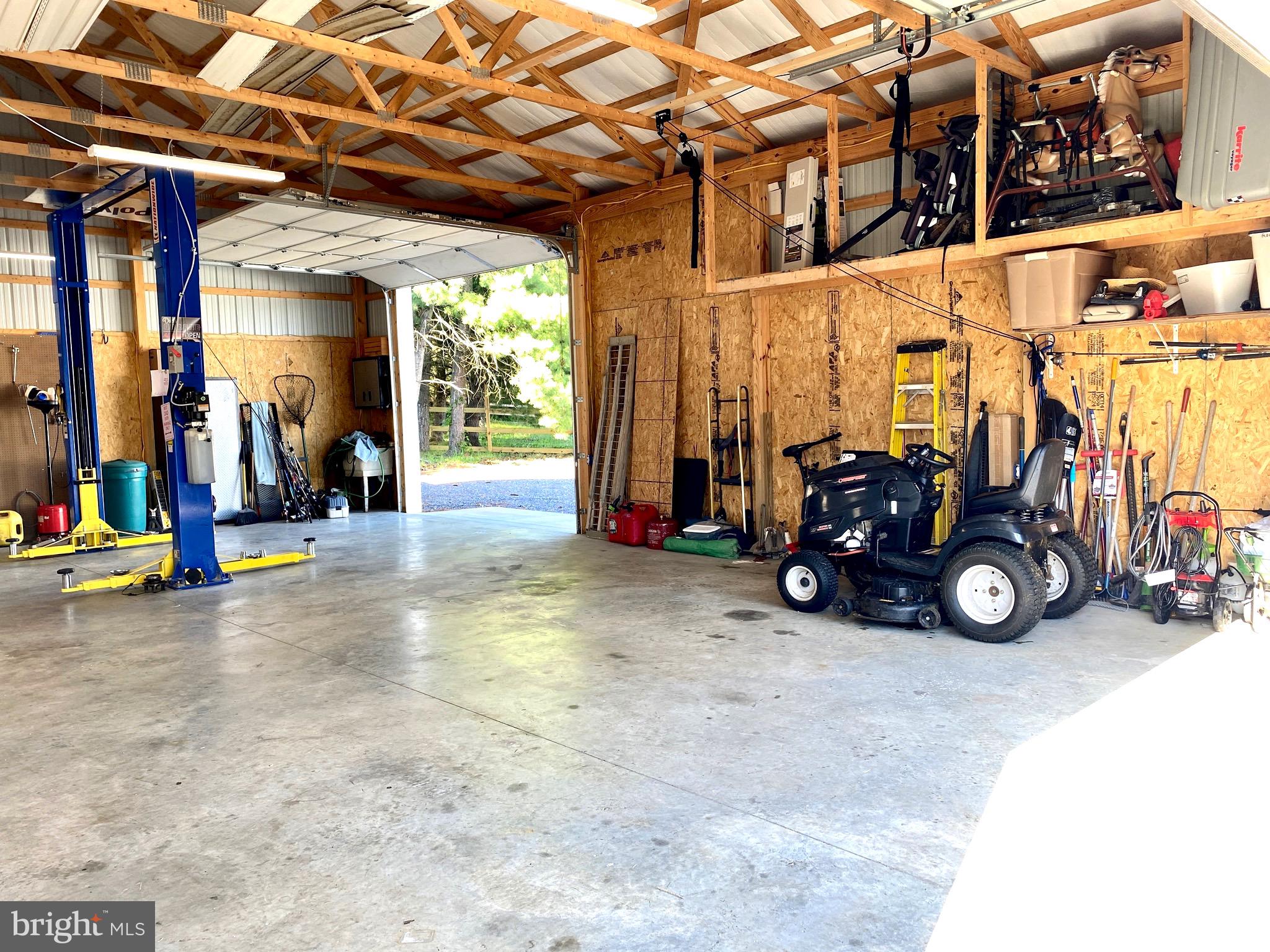 TWIN ACRES - Residential