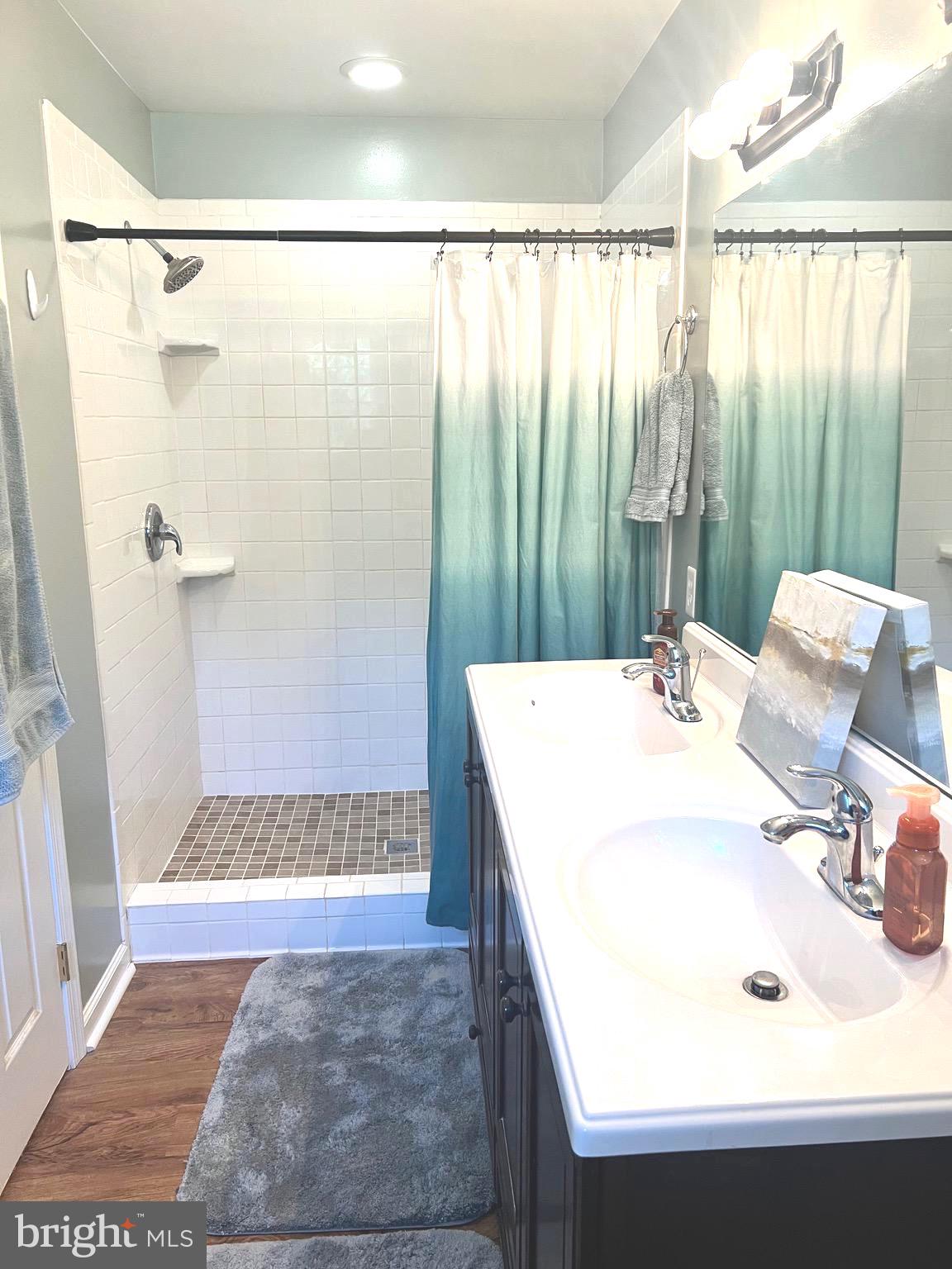 TWIN ACRES - Residential