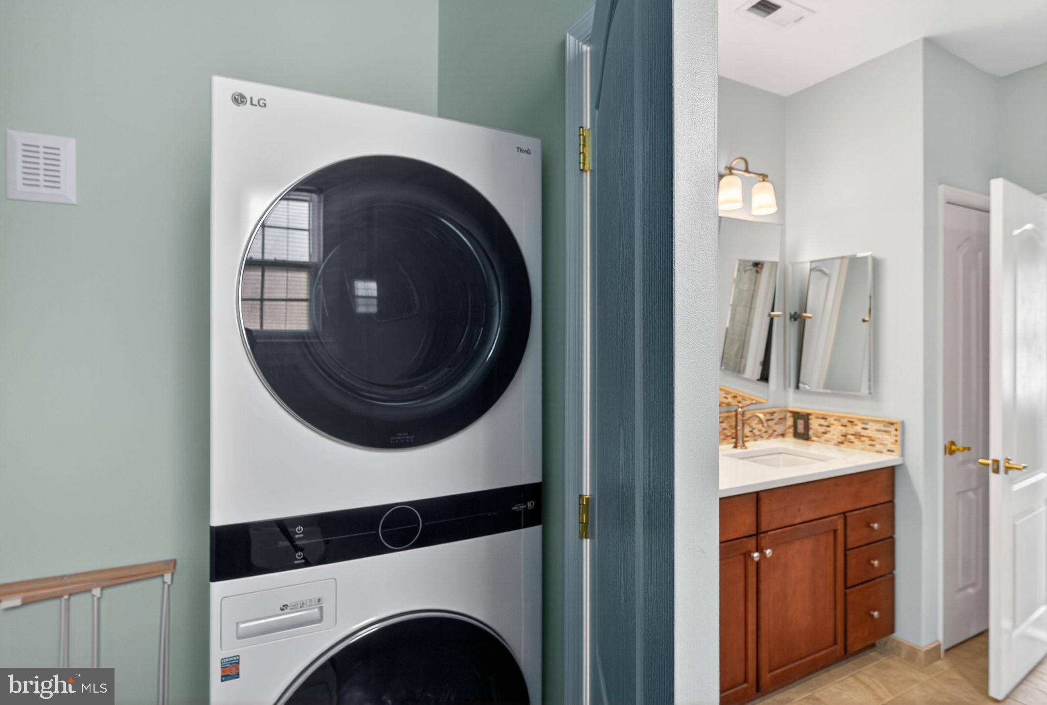 LEGACY OAKS - Residential