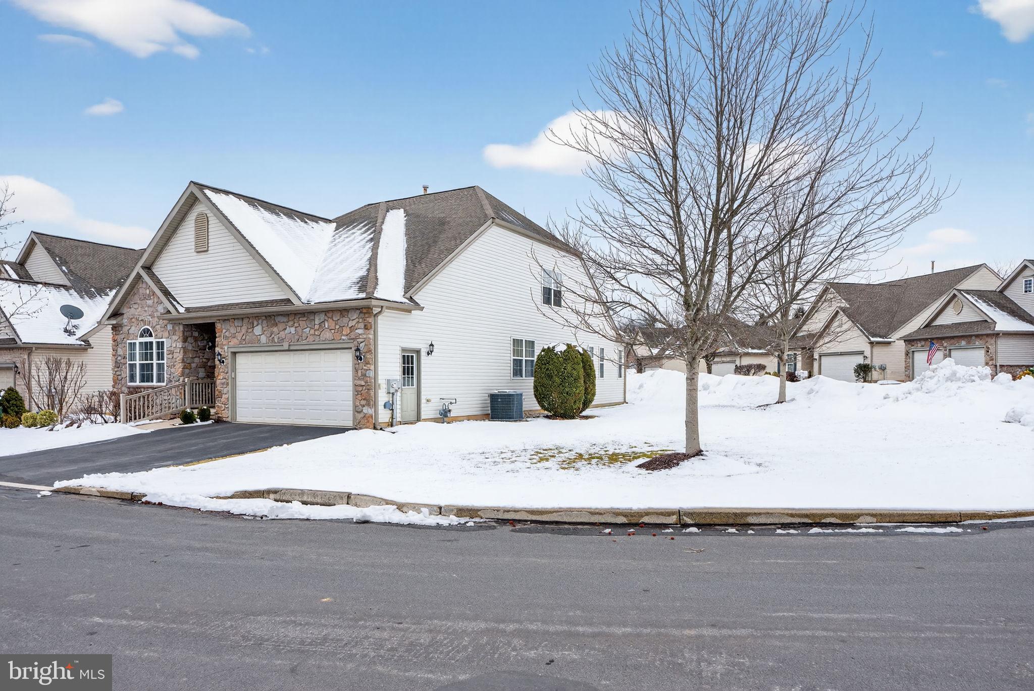 LEGACY OAKS - Residential