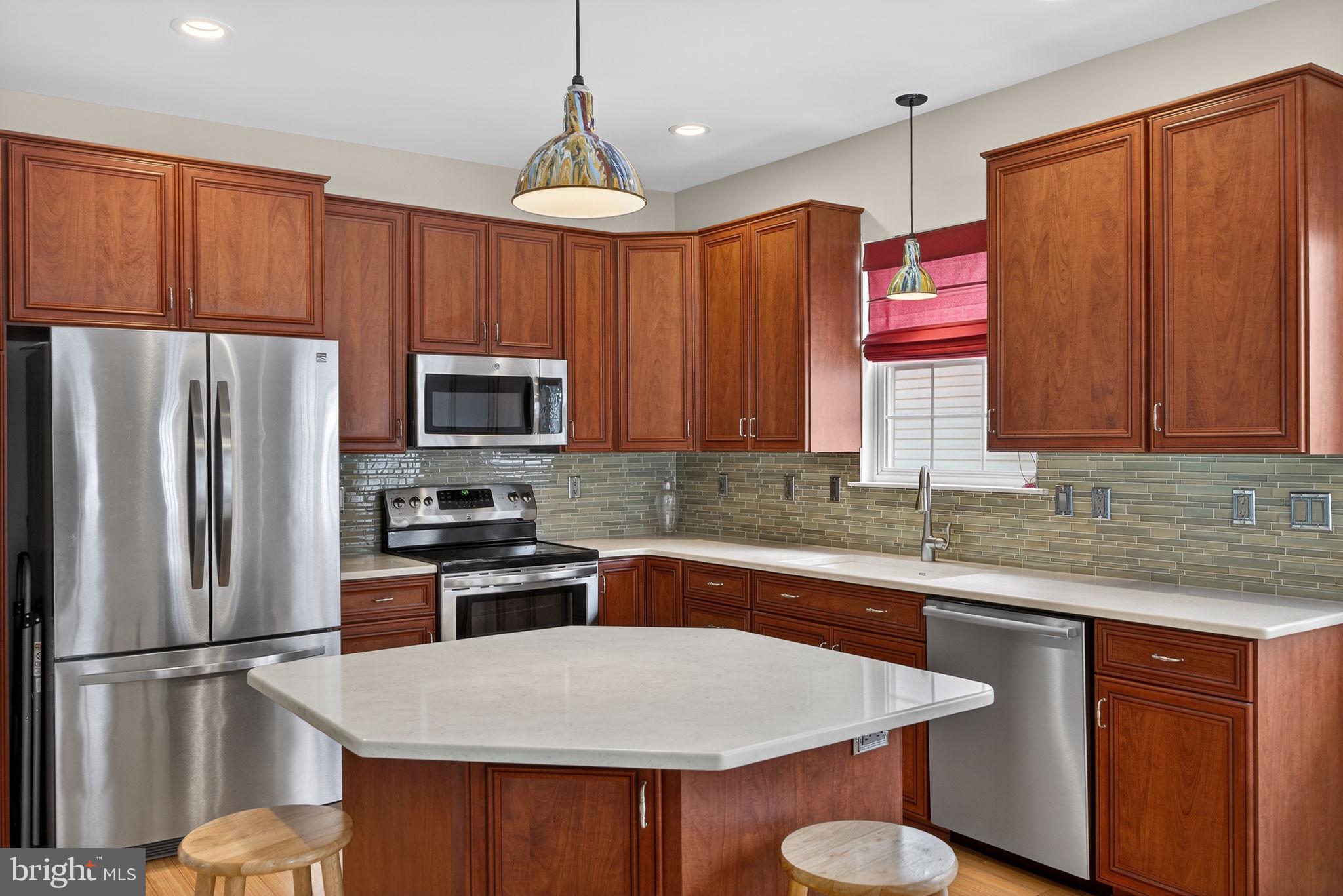 LEGACY OAKS - Residential